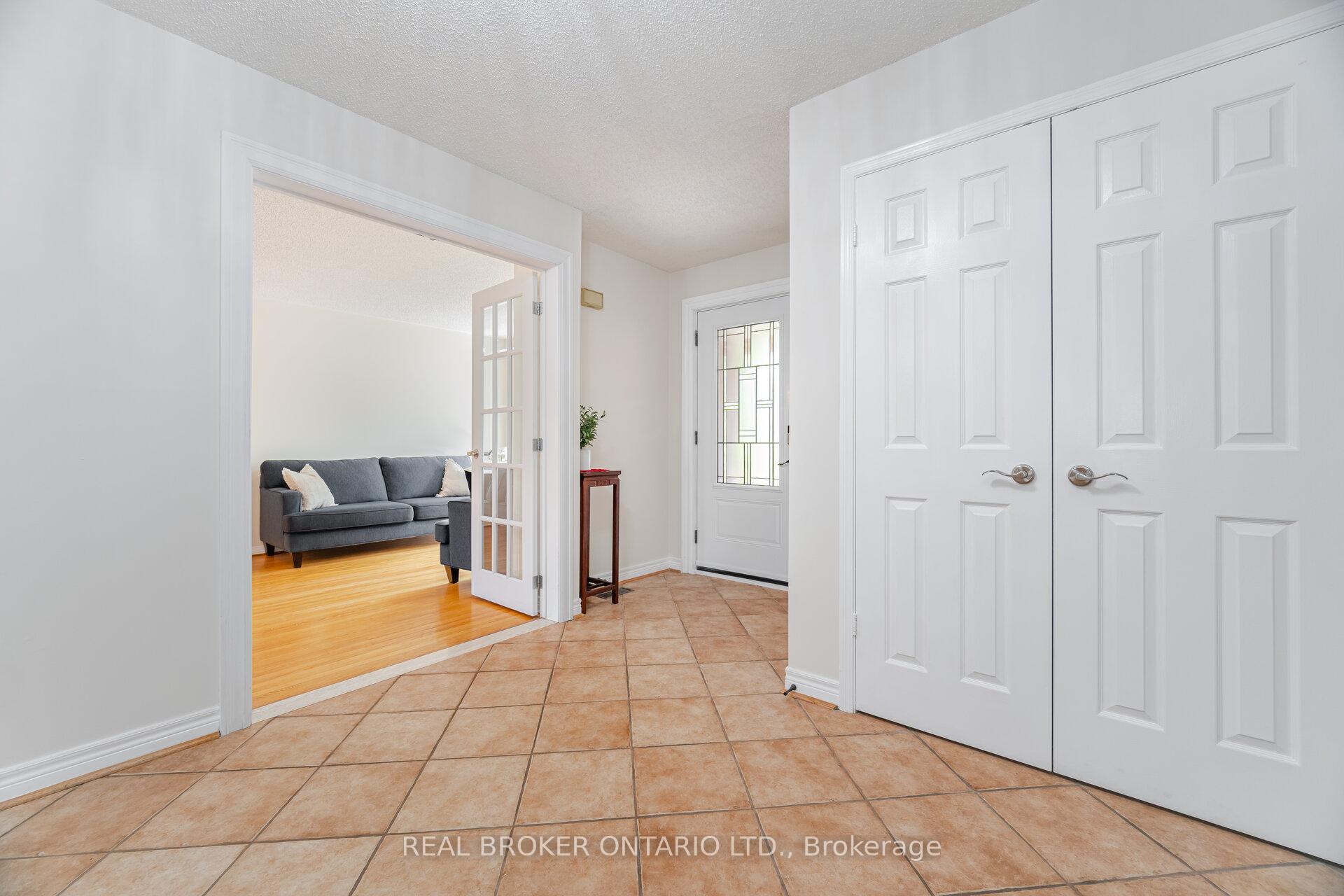 Photo 6 of 206 Gwendolyn Street, Pickering, Rougemount — HOMEH