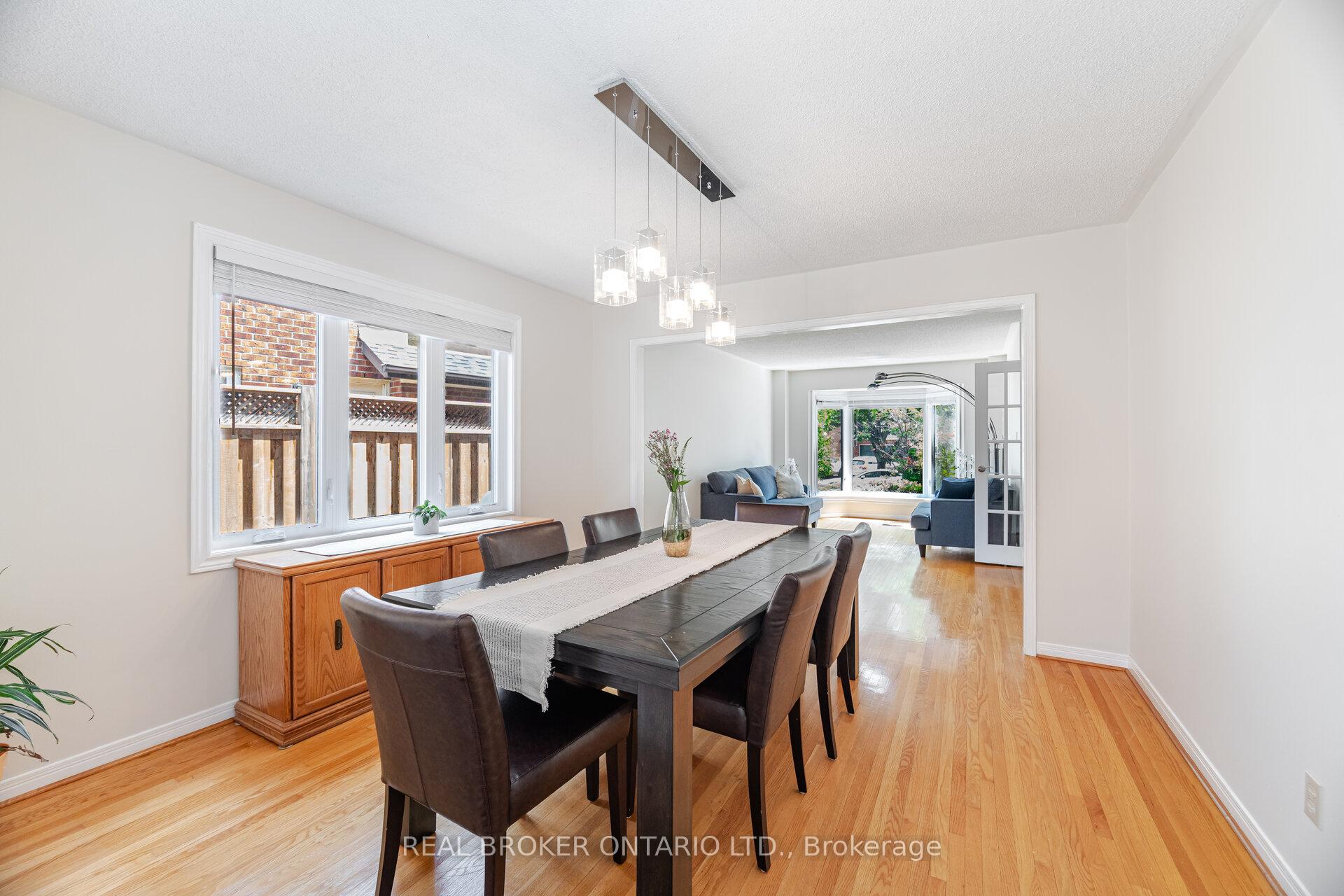 Photo 9 of 206 Gwendolyn Street, Pickering, Rougemount — HOMEH