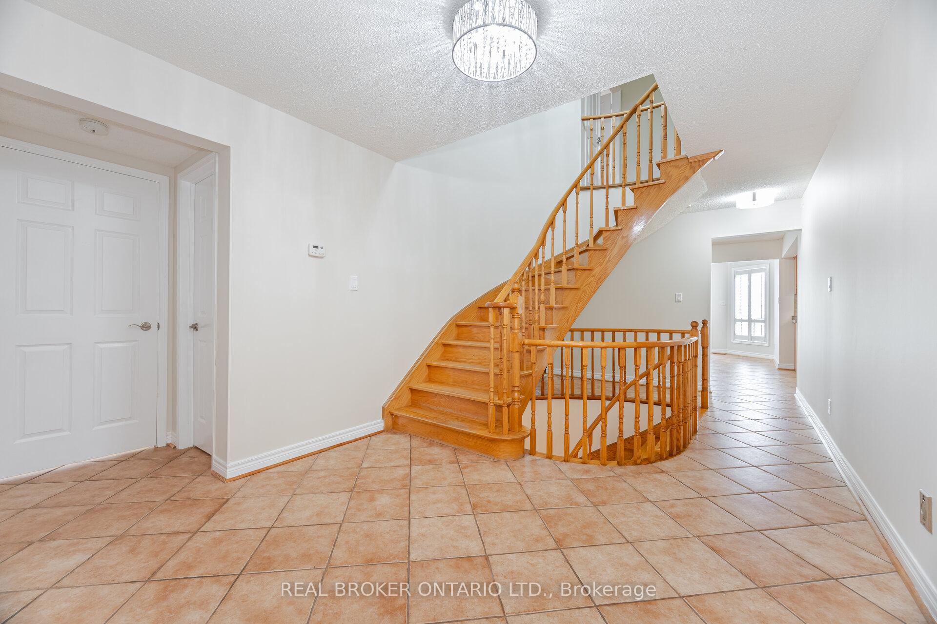 Photo 22 of 206 Gwendolyn Street, Pickering, Rougemount — HOMEH