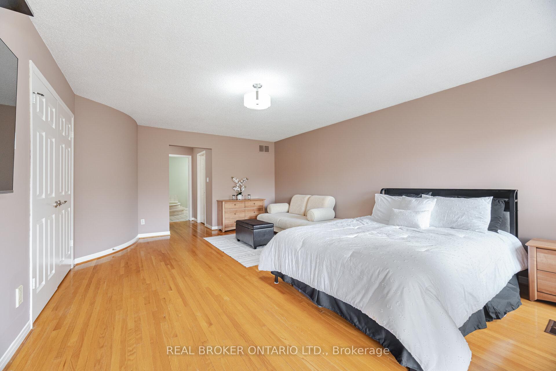 Photo 28 of 206 Gwendolyn Street, Pickering, Rougemount — HOMEH