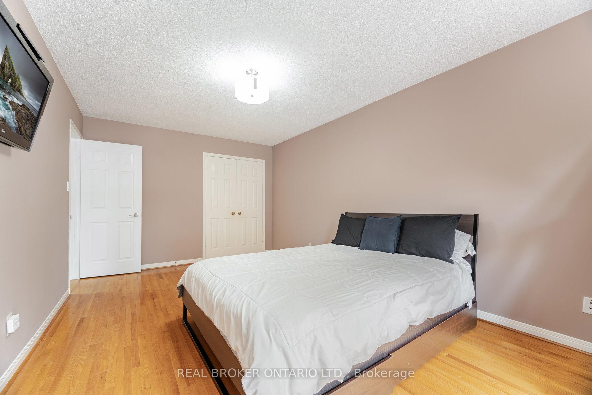 Photo 33 of 206 Gwendolyn Street, Pickering, Rougemount — HOMEH