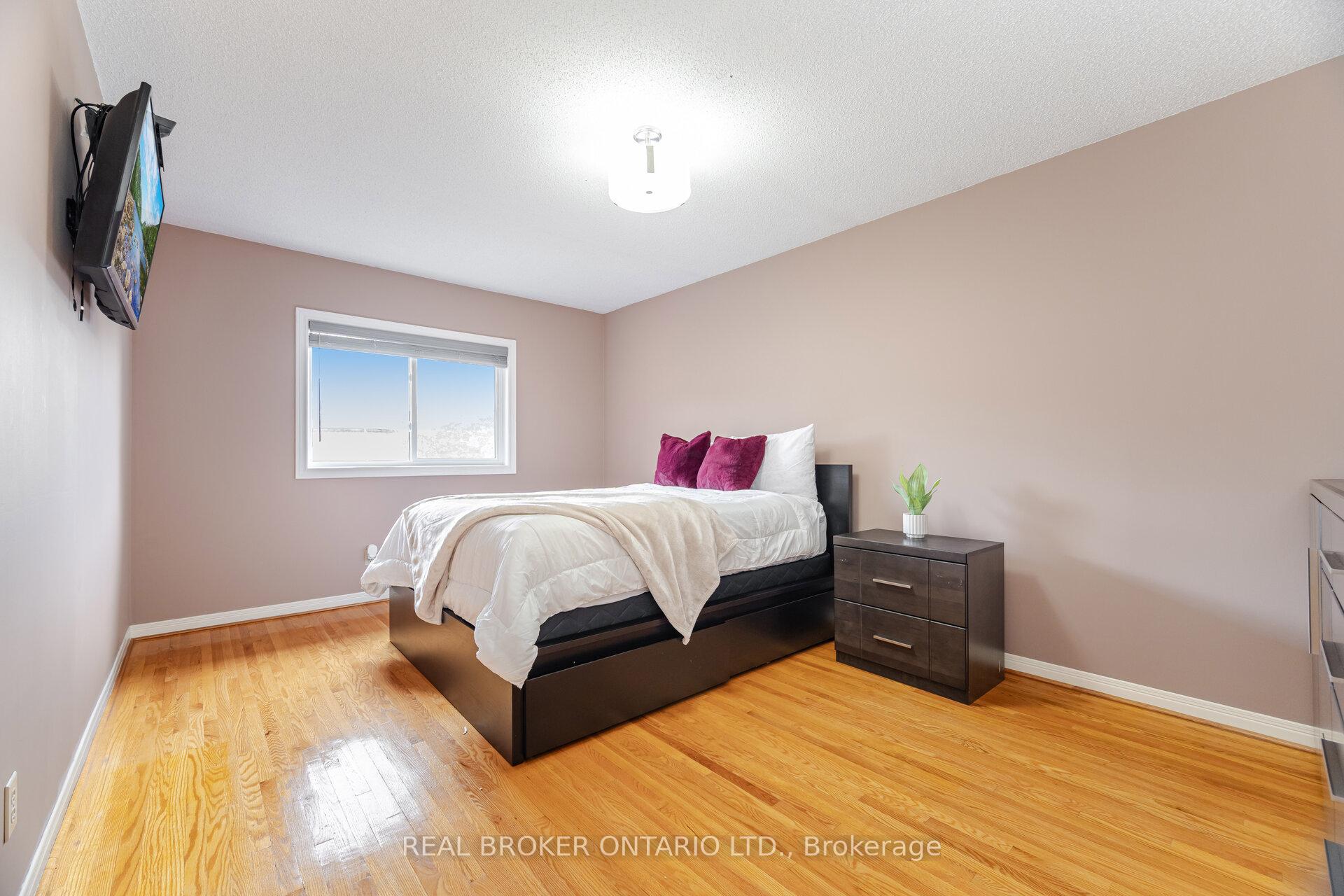Photo 34 of 206 Gwendolyn Street, Pickering, Rougemount — HOMEH