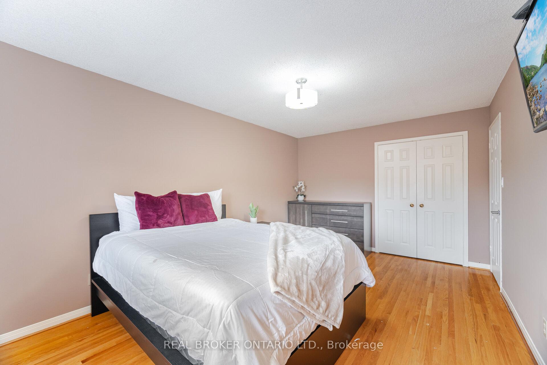 Photo 35 of 206 Gwendolyn Street, Pickering, Rougemount — HOMEH