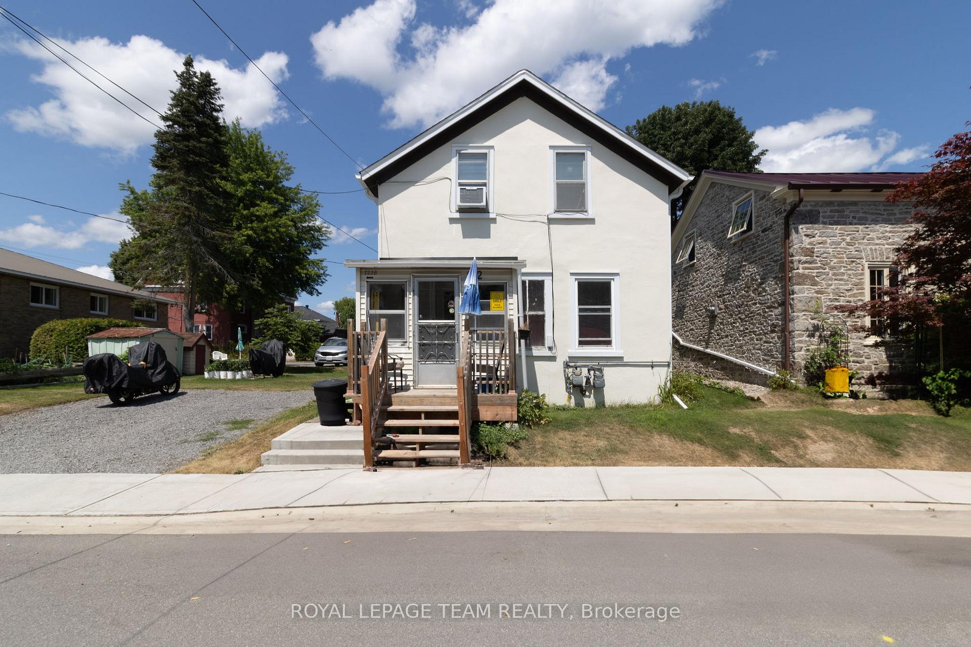 Photo 22 of 122 Dibble Street E, Prescott — HOMEH