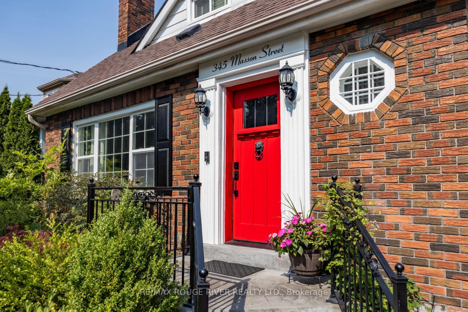 Photo 3 of 345 Masson Street, Oshawa, O'Neill — HOMEH
