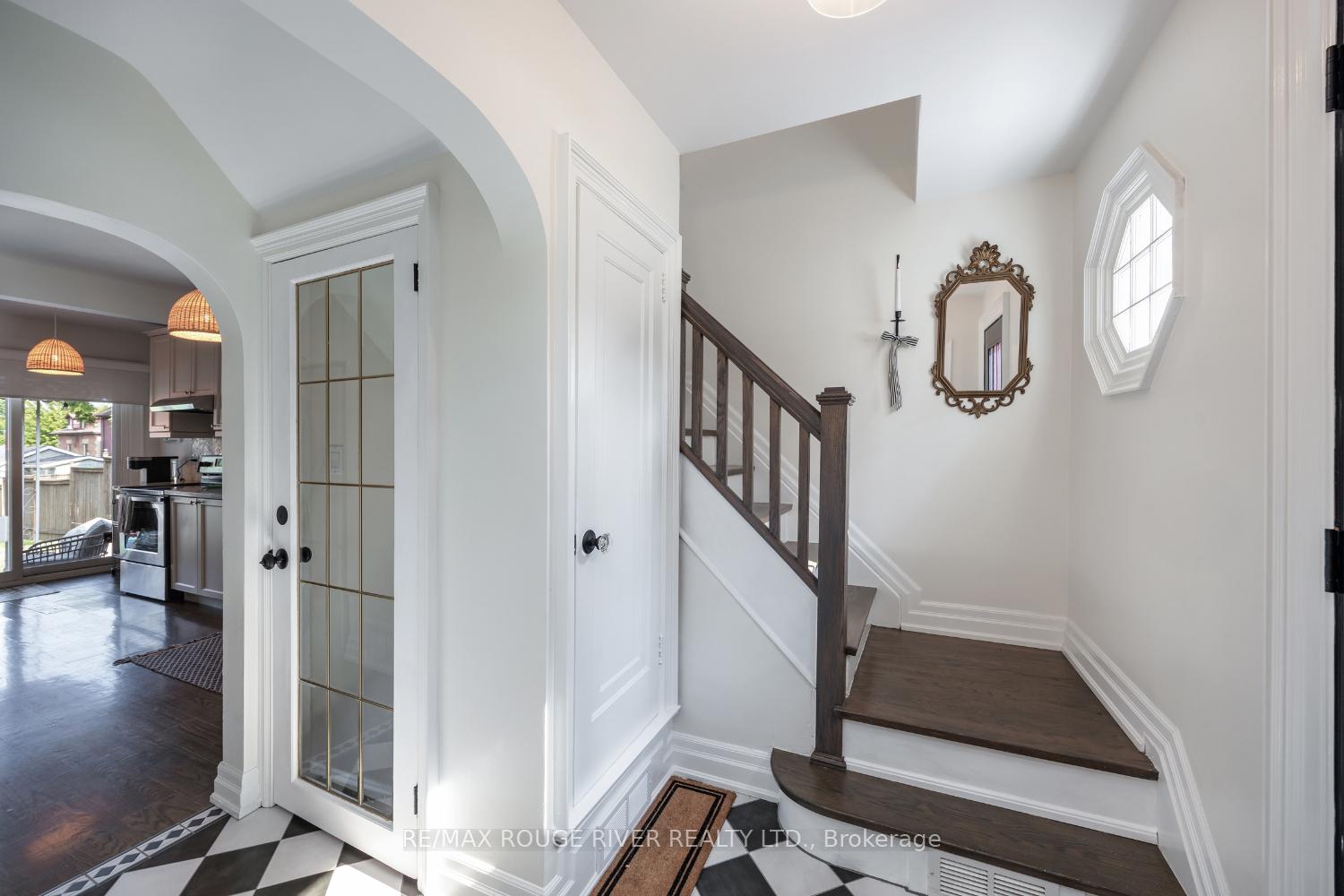Photo 5 of 345 Masson Street, Oshawa, O'Neill — HOMEH