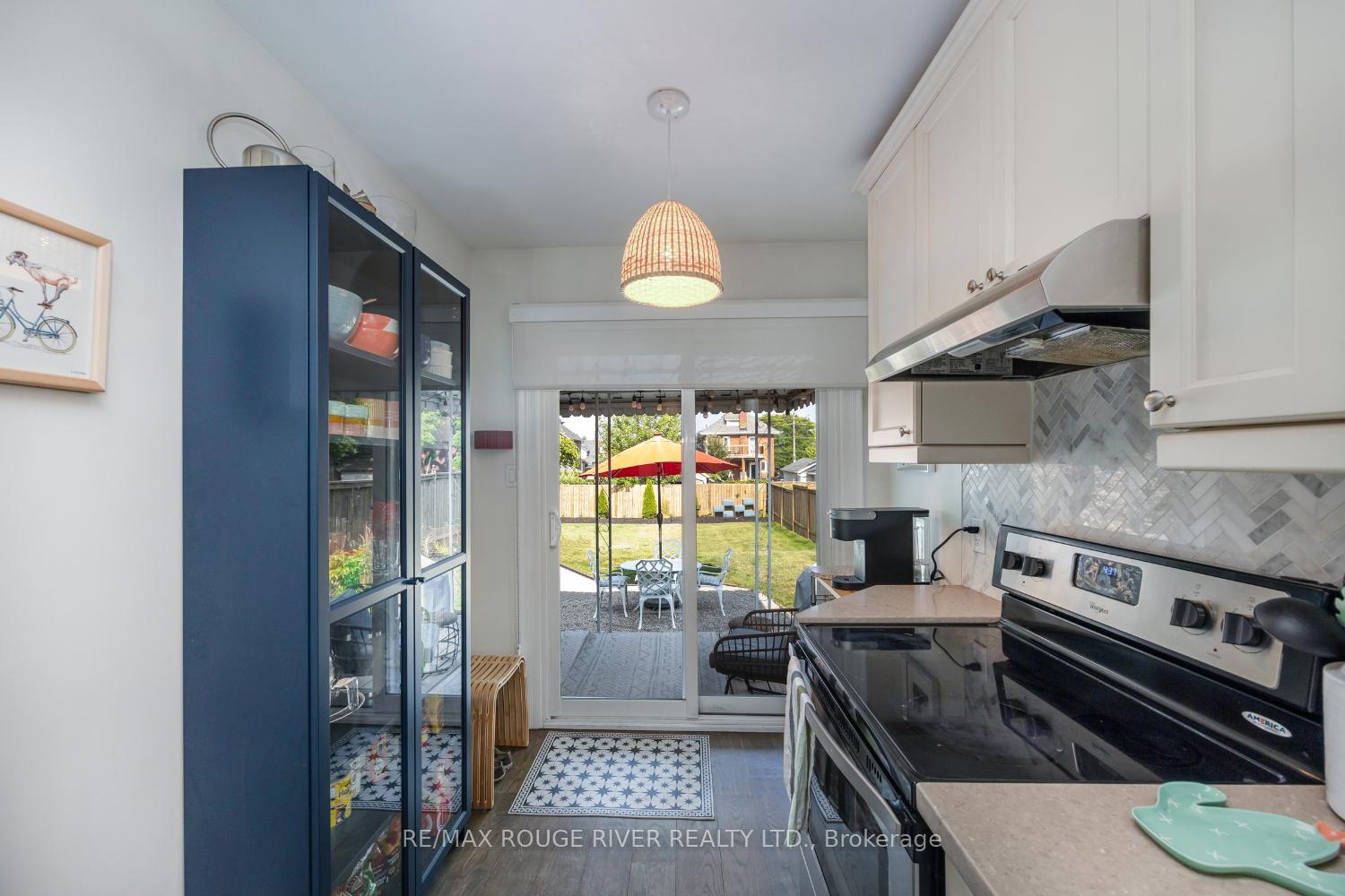 Photo 9 of 345 Masson Street, Oshawa, O'Neill — HOMEH