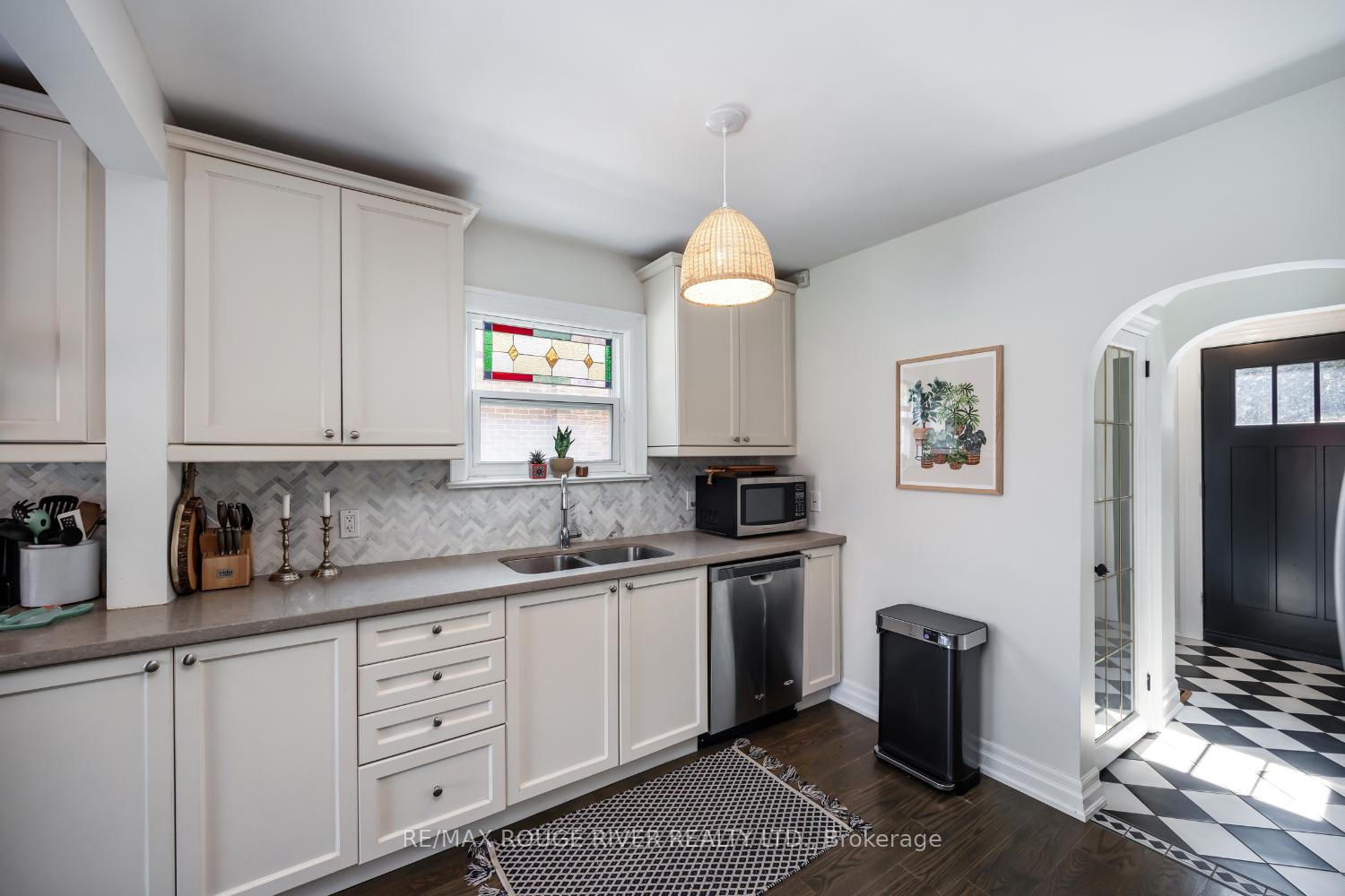 Photo 10 of 345 Masson Street, Oshawa, O'Neill — HOMEH