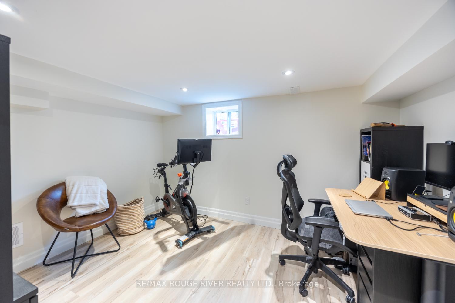 Photo 35 of 345 Masson Street, Oshawa, O'Neill — HOMEH