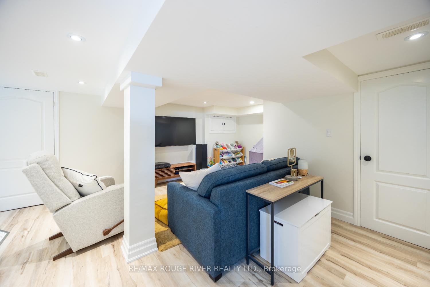 Photo 36 of 345 Masson Street, Oshawa, O'Neill — HOMEH