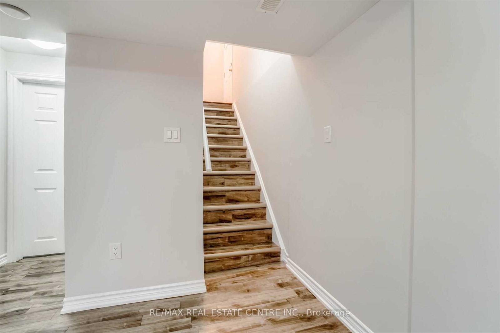 Photo 9 of Unit Bsmt, 856 Paupst Place, Milton, Willmott — HOMEH