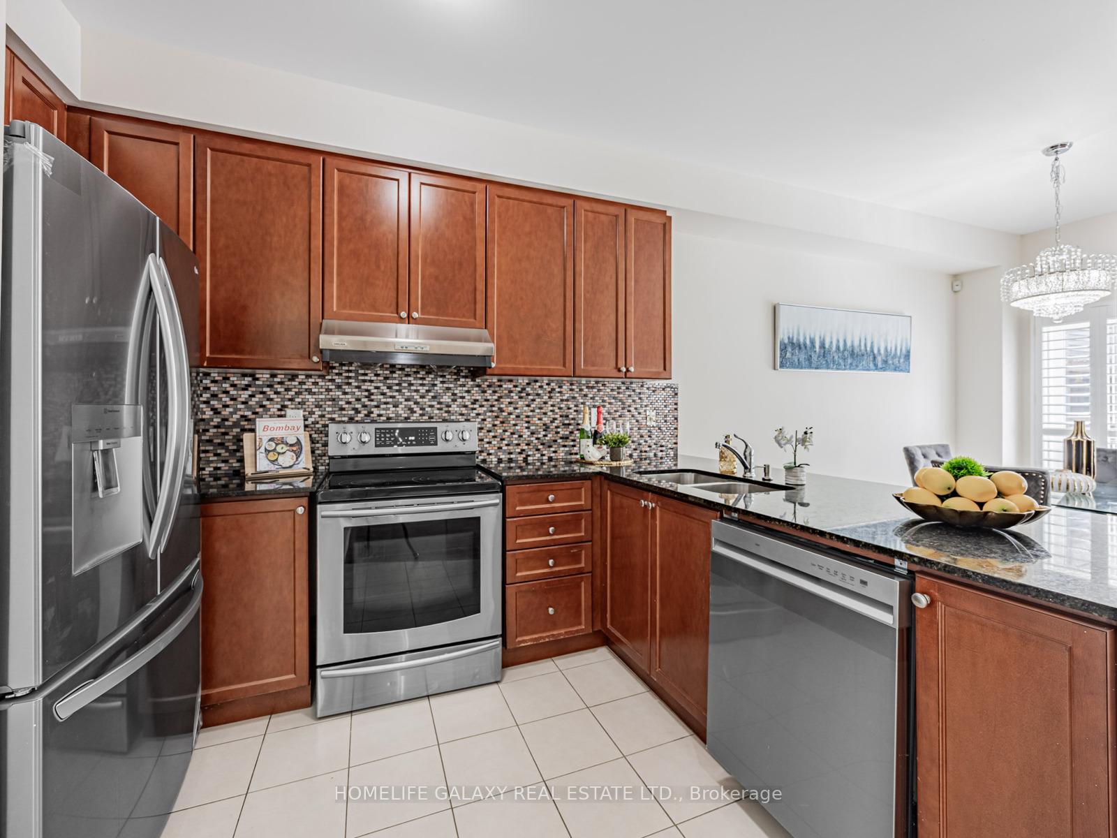 Photo 6 of 1555 Bruny Avenue, Pickering, Duffin Heights — HOMEH