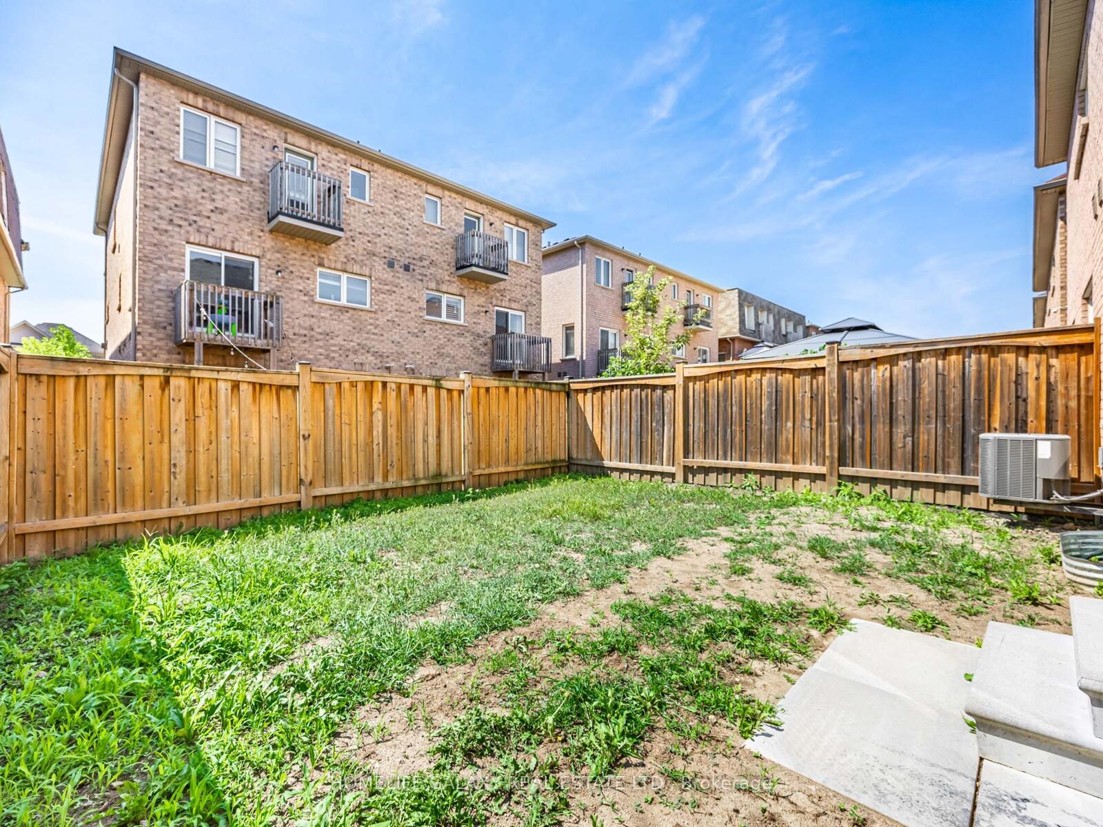 Photo 32 of 1555 Bruny Avenue, Pickering, Duffin Heights — HOMEH