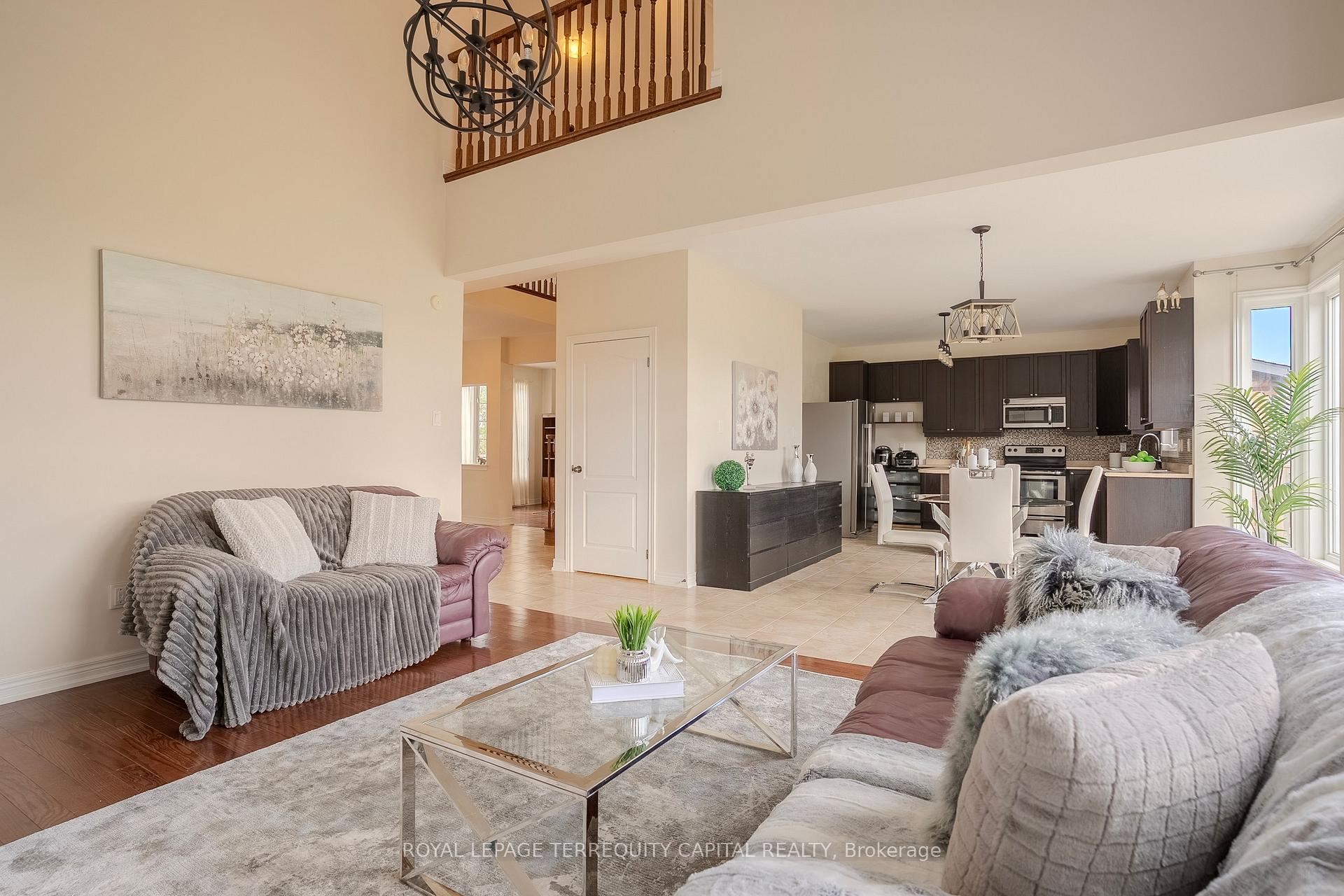 Photo 9 of 9072 Kudlac Street, Niagara Falls, Forestview — HOMEH