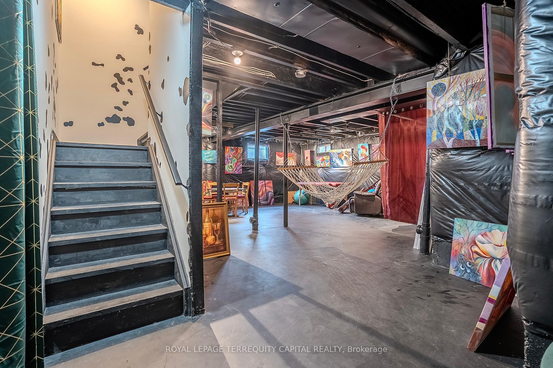 Photo 31 of 9072 Kudlac Street, Niagara Falls, Forestview — HOMEH
