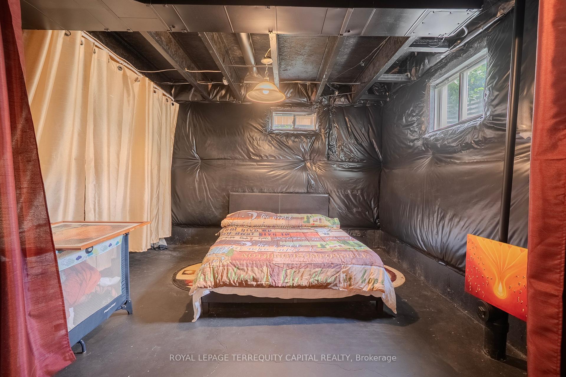 Photo 33 of 9072 Kudlac Street, Niagara Falls, Forestview — HOMEH