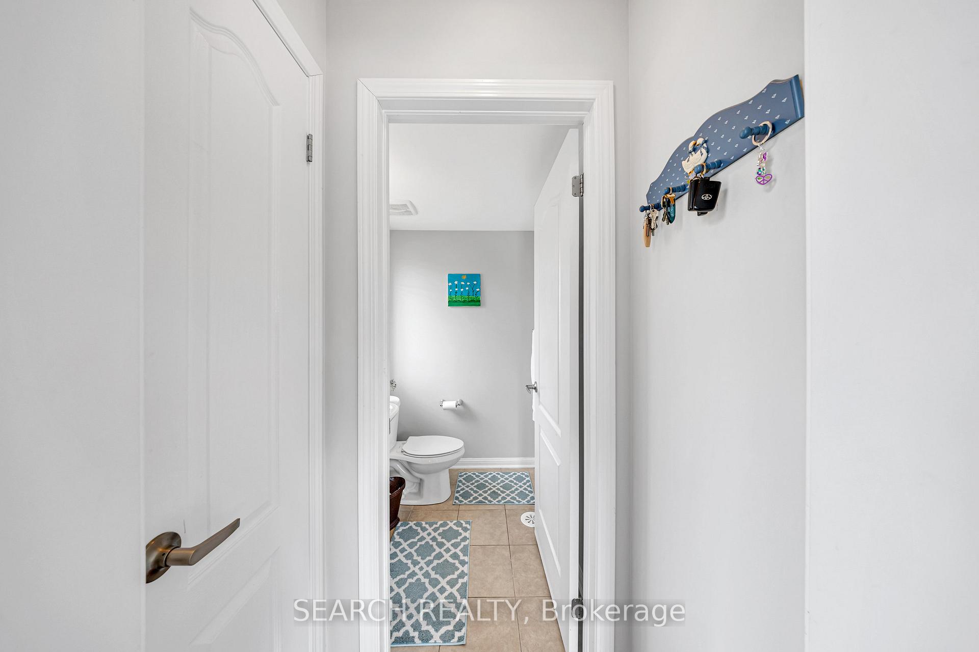 Photo 11 of 2400 Bronzedale Street, Pickering, Duffin Heights — HOMEH