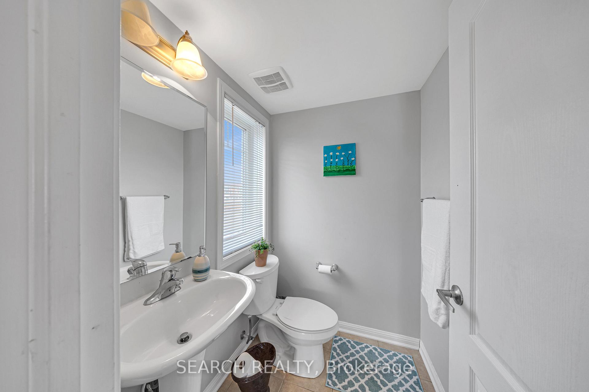 Photo 12 of 2400 Bronzedale Street, Pickering, Duffin Heights — HOMEH