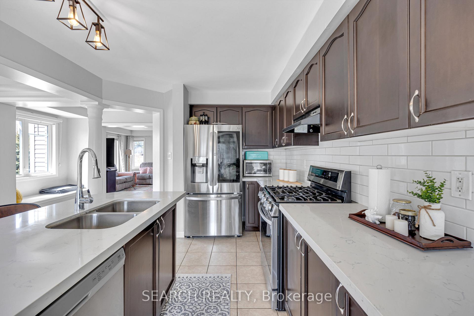 Photo 22 of 2400 Bronzedale Street, Pickering, Duffin Heights — HOMEH