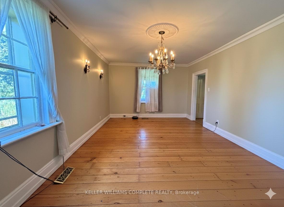 Photo 8 of 6899 Forestell Road, Puslinch, Rural Puslinch West — HOMEH