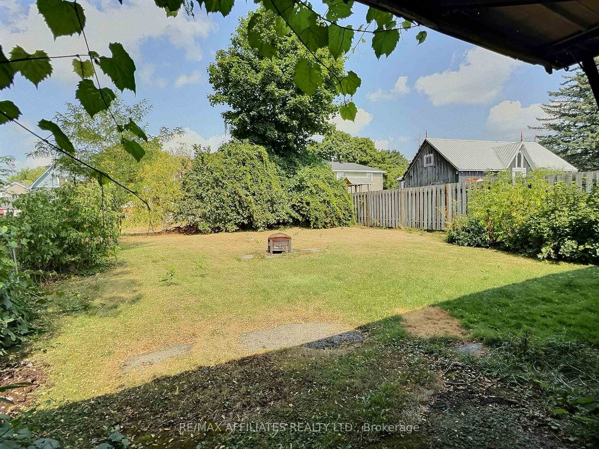 Photo 6 of 188 Dibble Street E, Prescott — HOMEH