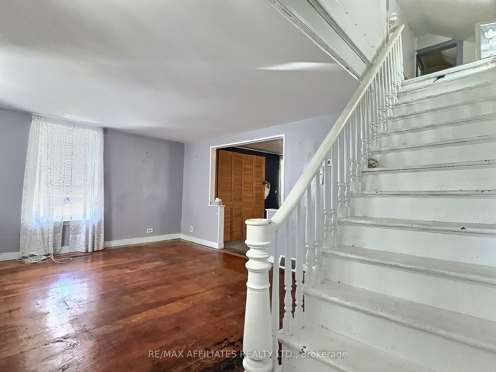 Photo 11 of 188 Dibble Street E, Prescott — HOMEH