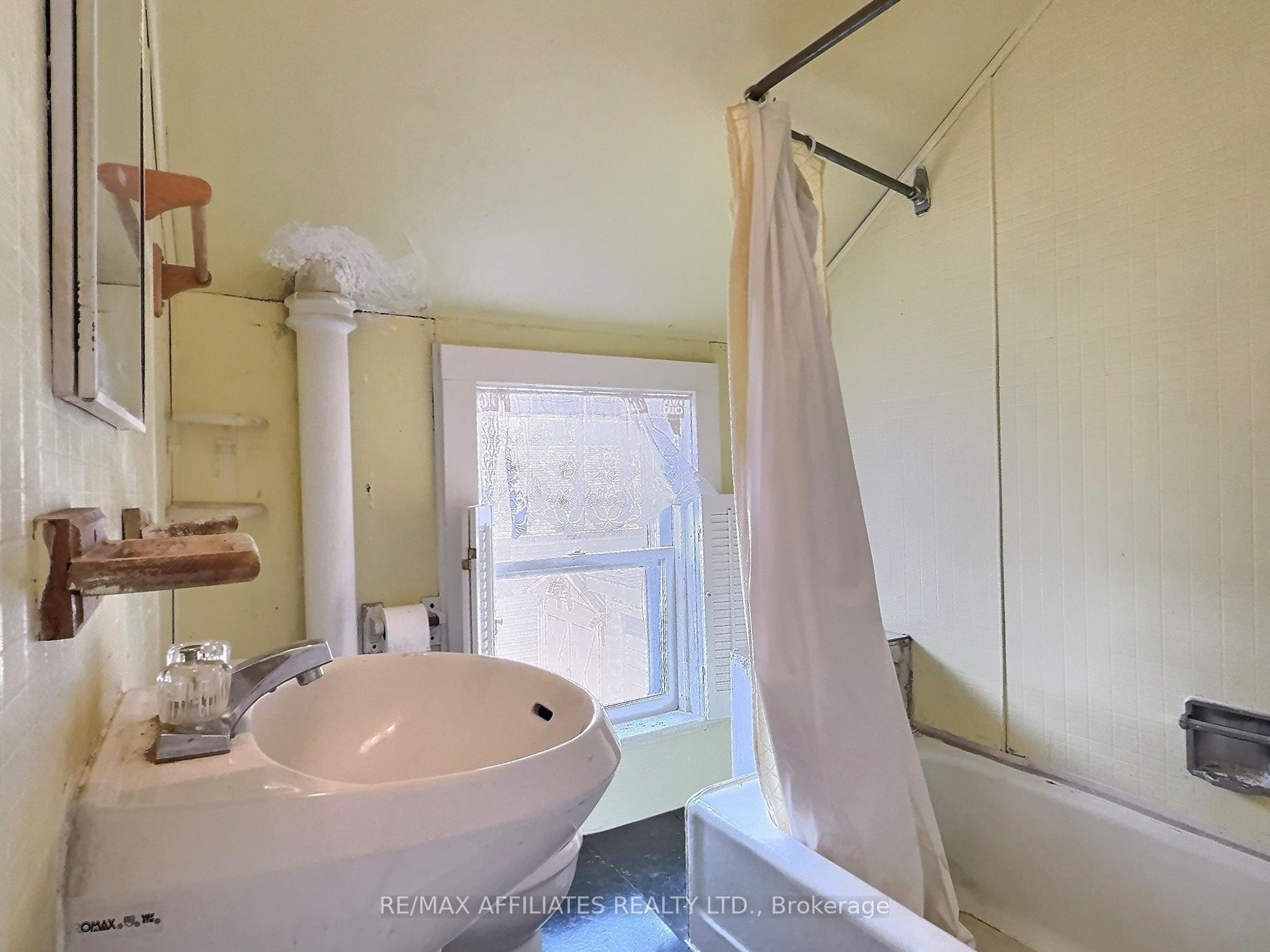 Photo 31 of 188 Dibble Street E, Prescott — HOMEH