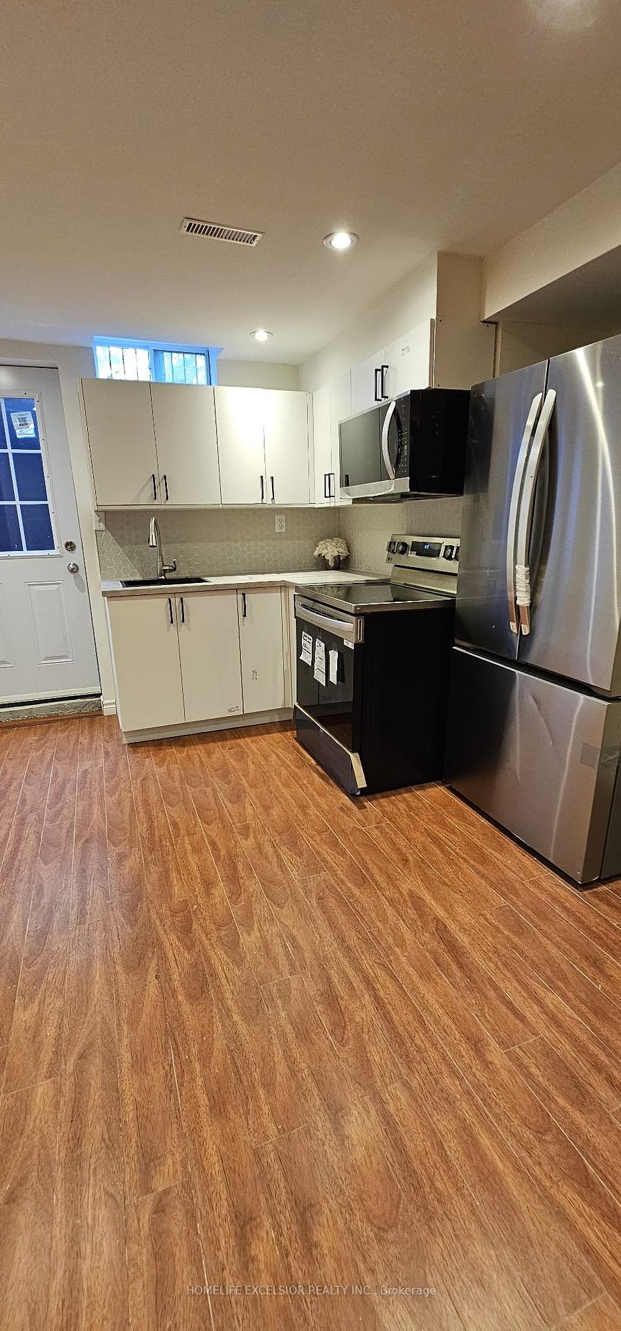 Photo 11 of 683 Chiron (Basement) Crescent, Pickering, Amberlea — HOMEH