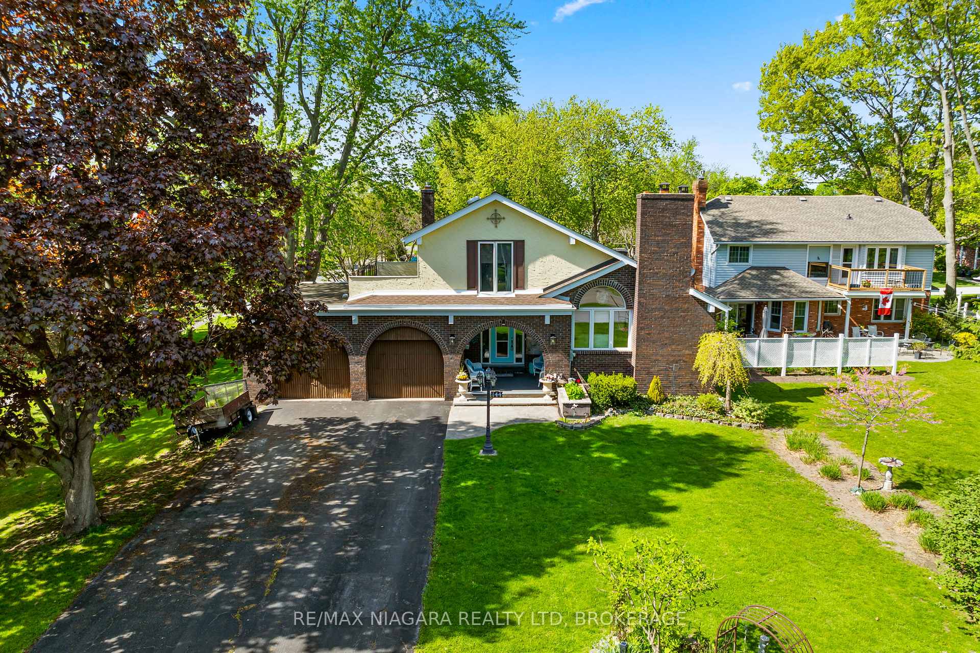 Photo 3 of 144 Tennessee Avenue, Port Colborne, Sugarloaf — HOMEH