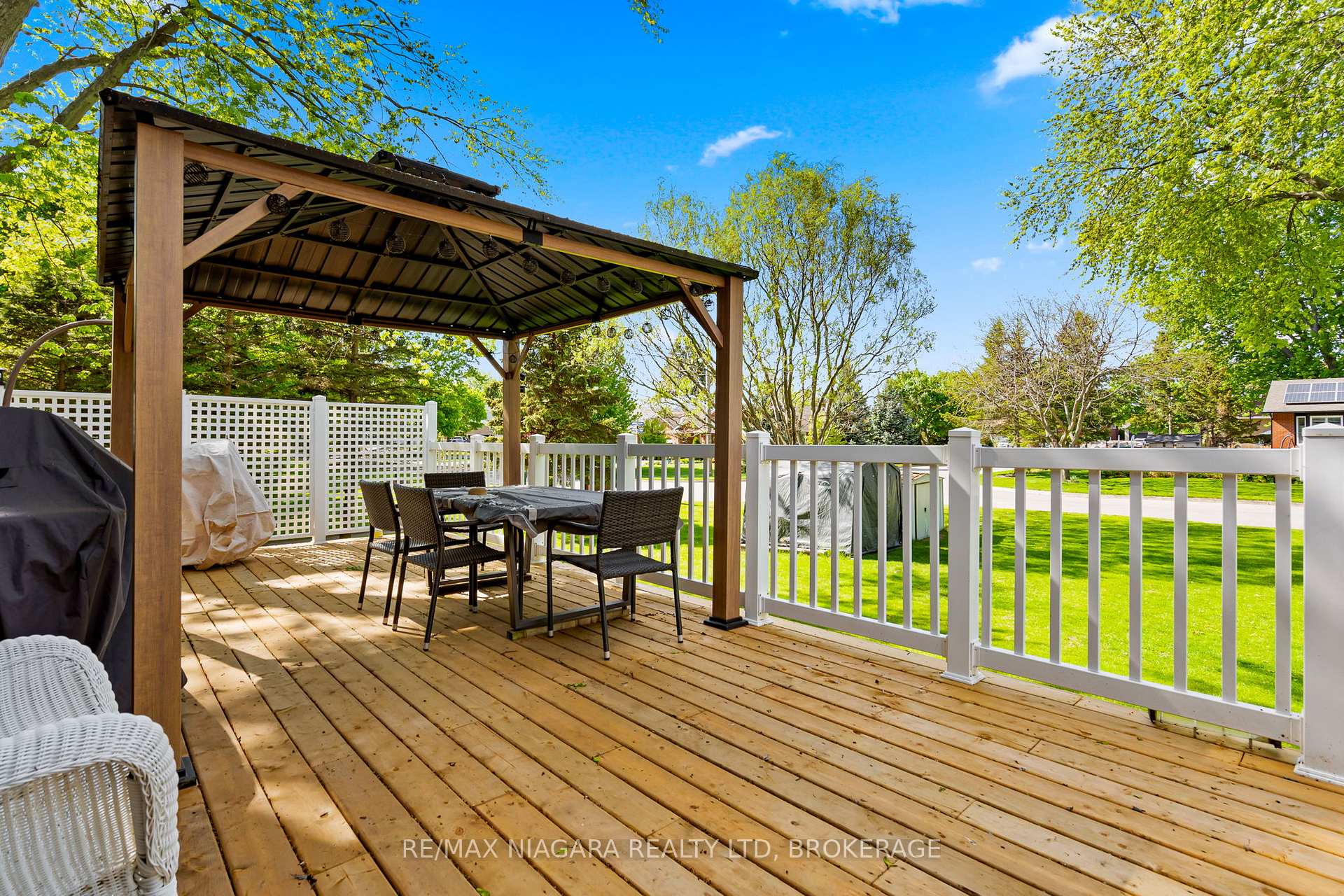 Photo 33 of 144 Tennessee Avenue, Port Colborne, Sugarloaf — HOMEH