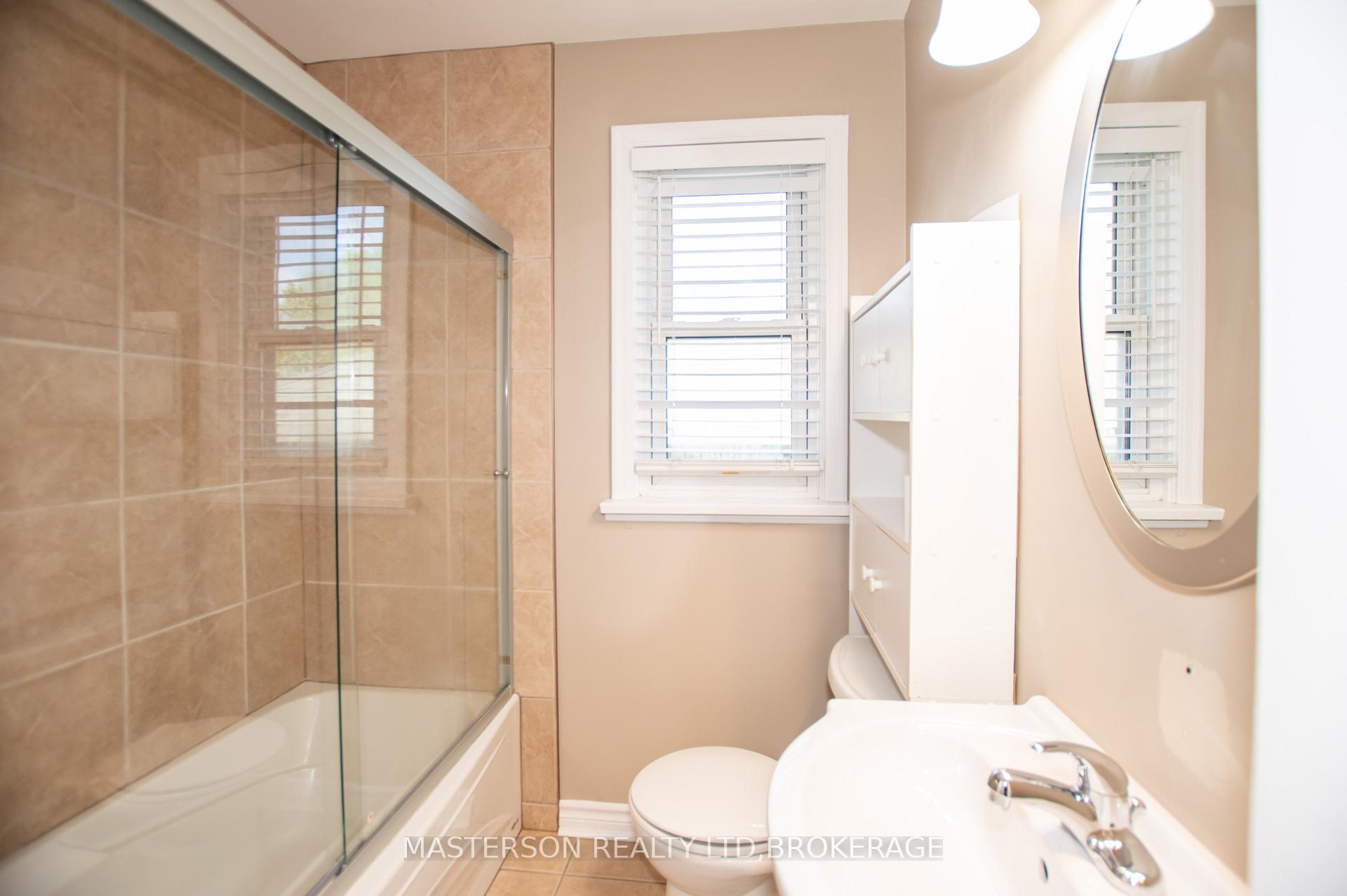 Photo 17 of 6313 Corwin Crescent, Niagara Falls, Dorchester — HOMEH