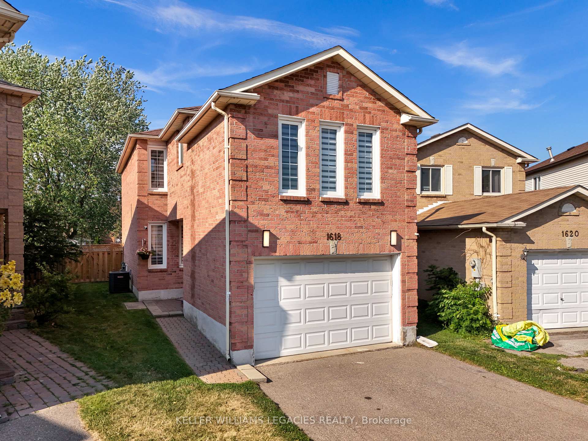 Photo 1 of 1618 Tawnberry Street, Pickering, Brock Ridge — HOMEH