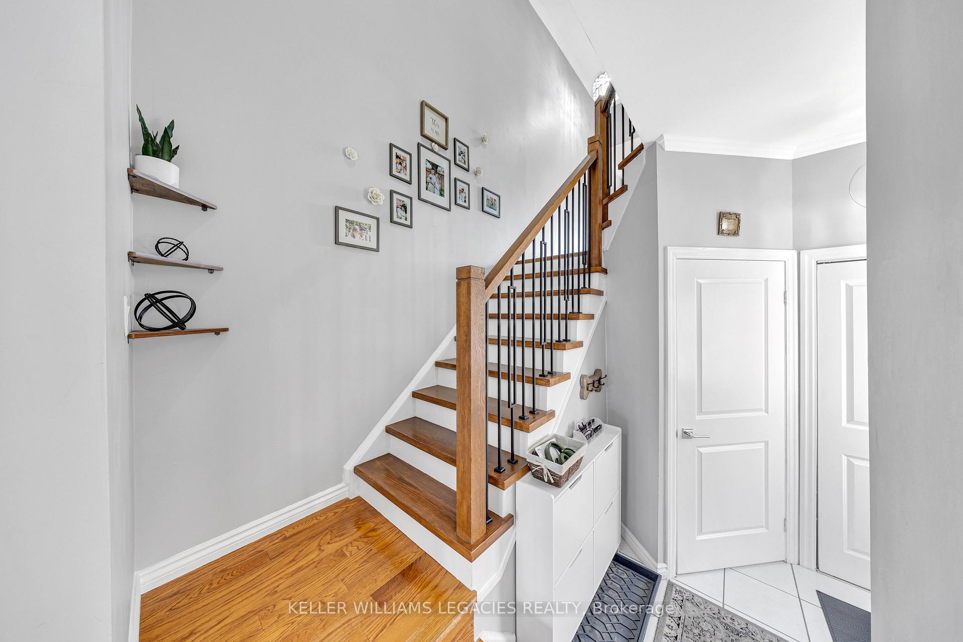 Photo 8 of 1618 Tawnberry Street, Pickering, Brock Ridge — HOMEH