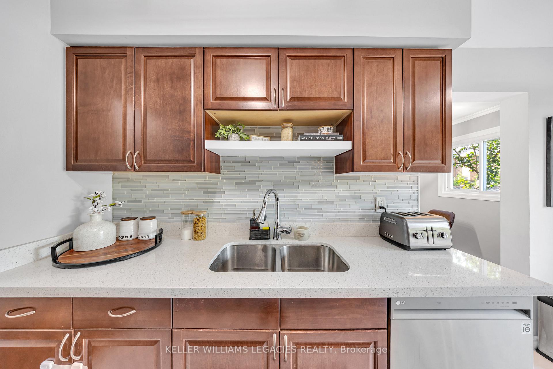 Photo 20 of 1618 Tawnberry Street, Pickering, Brock Ridge — HOMEH