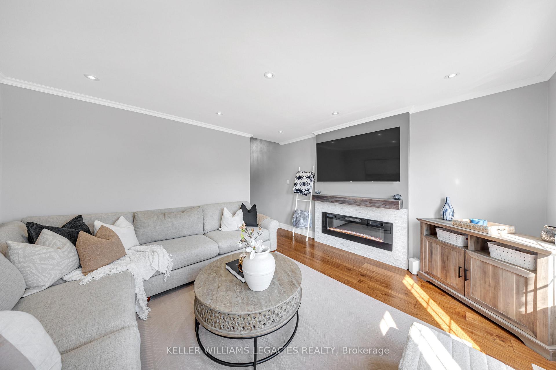 Photo 28 of 1618 Tawnberry Street, Pickering, Brock Ridge — HOMEH