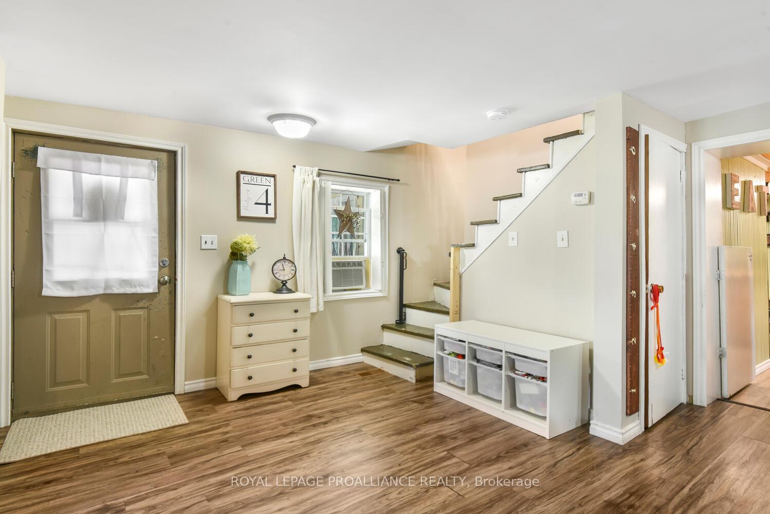 Photo 5 of 501 Dibble Street W, Prescott — HOMEH