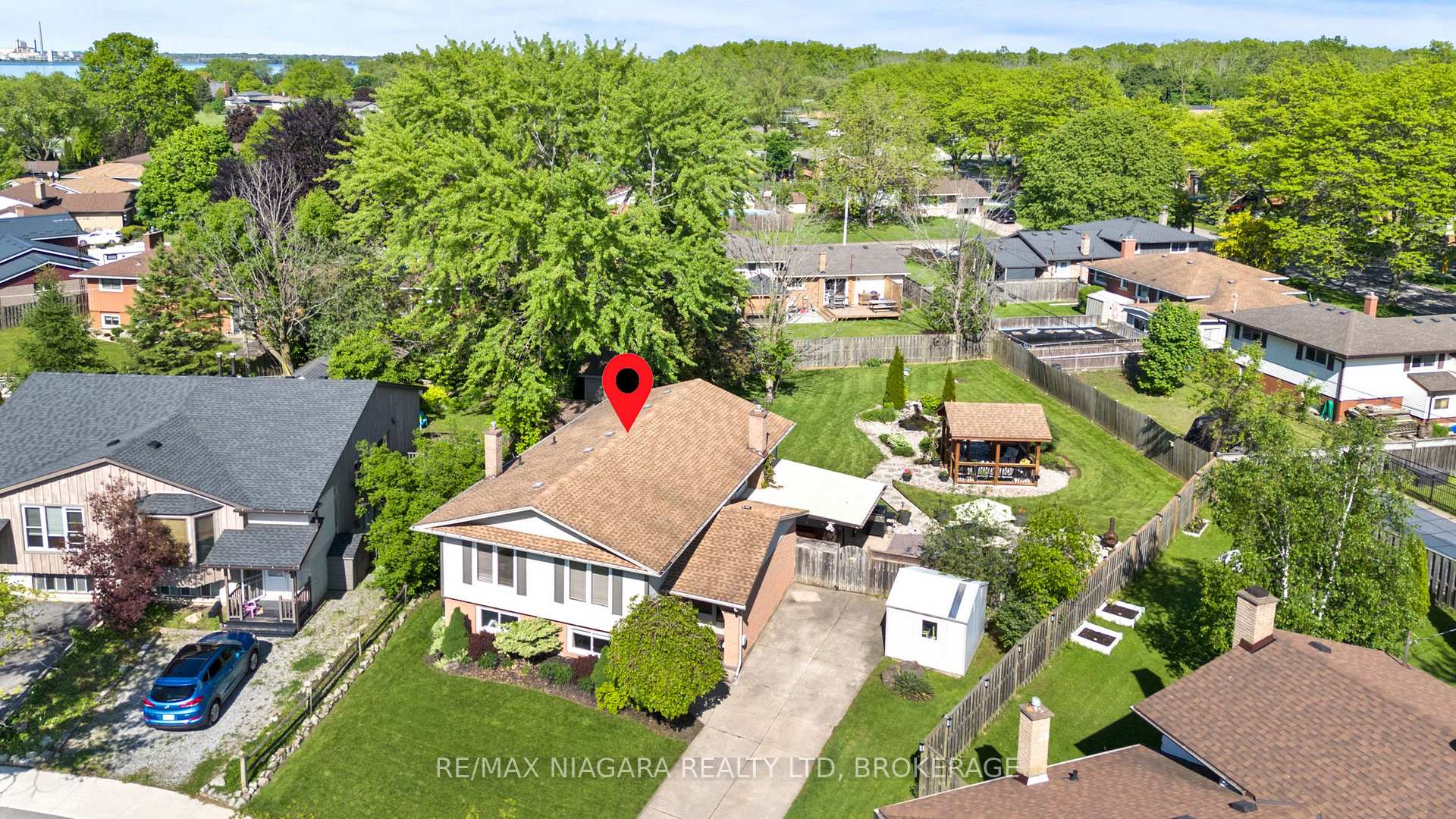 Photo 2 of 8410 Mundare Crescent, Niagara Falls, Chippawa — HOMEH
