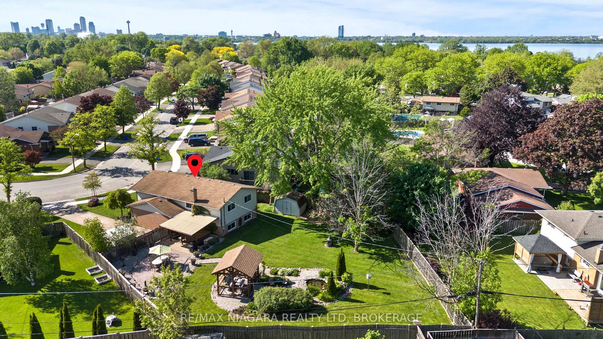 Photo 3 of 8410 Mundare Crescent, Niagara Falls, Chippawa — HOMEH