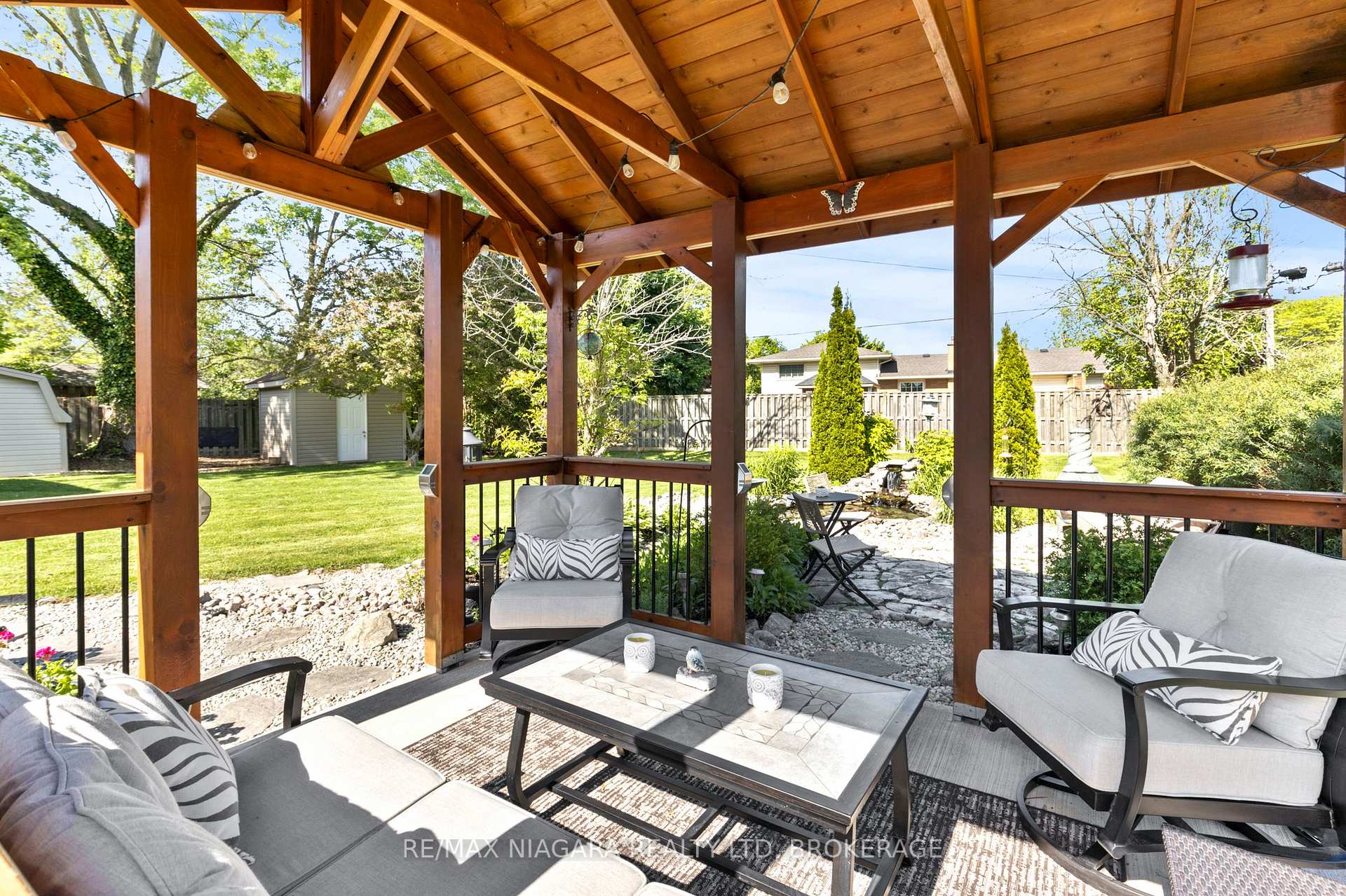 Photo 5 of 8410 Mundare Crescent, Niagara Falls, Chippawa — HOMEH