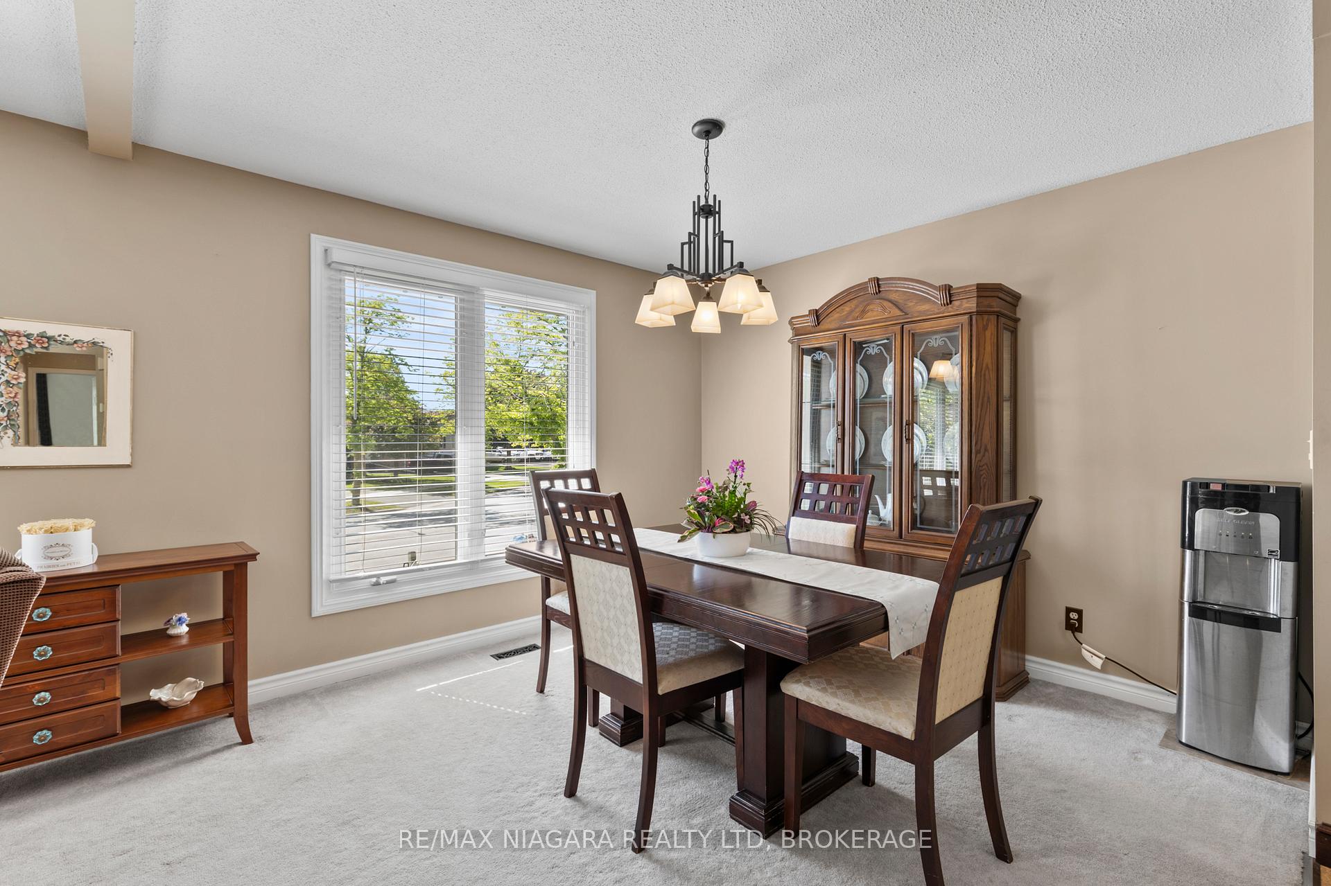 Photo 16 of 8410 Mundare Crescent, Niagara Falls, Chippawa — HOMEH