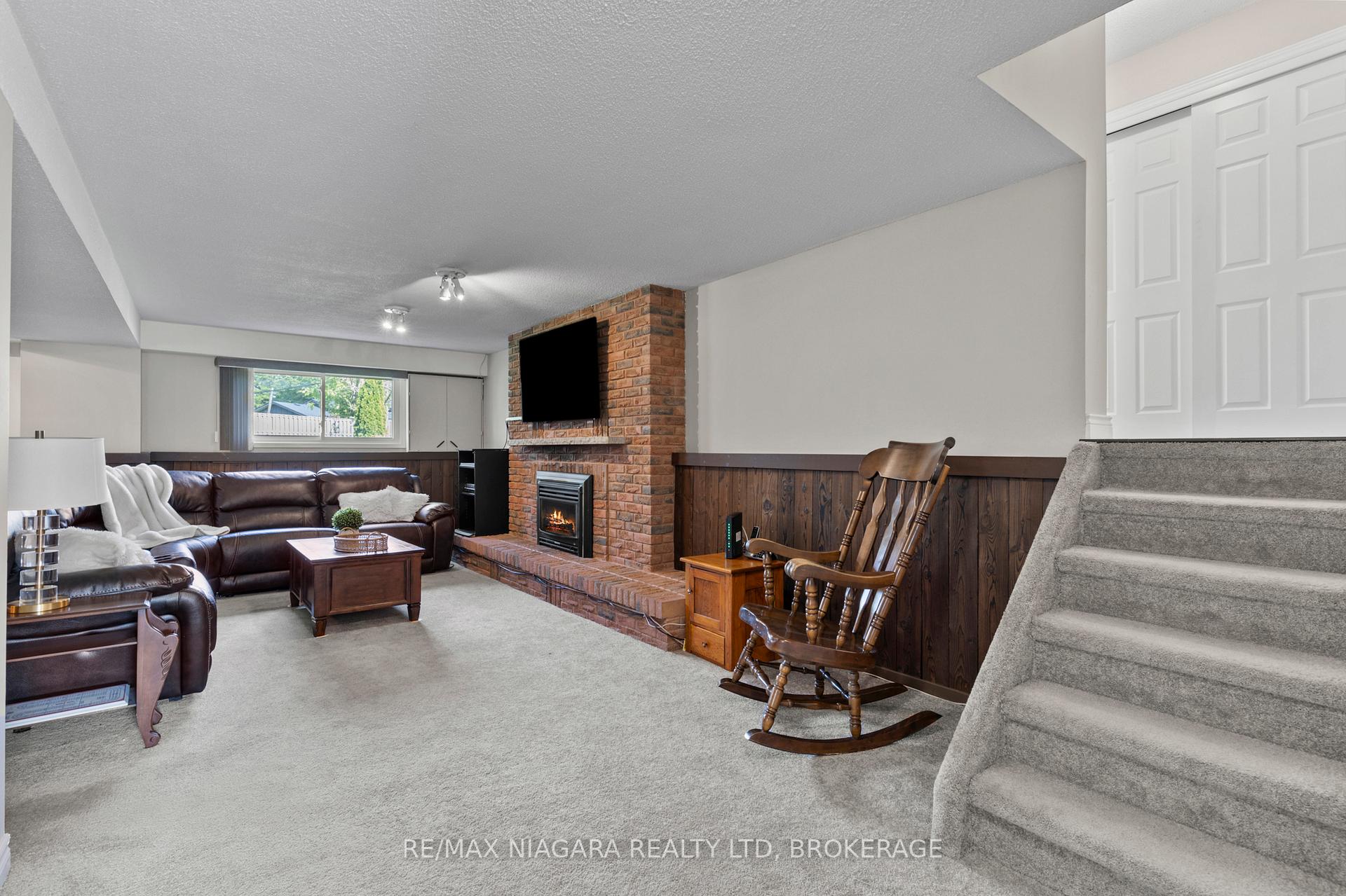 Photo 21 of 8410 Mundare Crescent, Niagara Falls, Chippawa — HOMEH