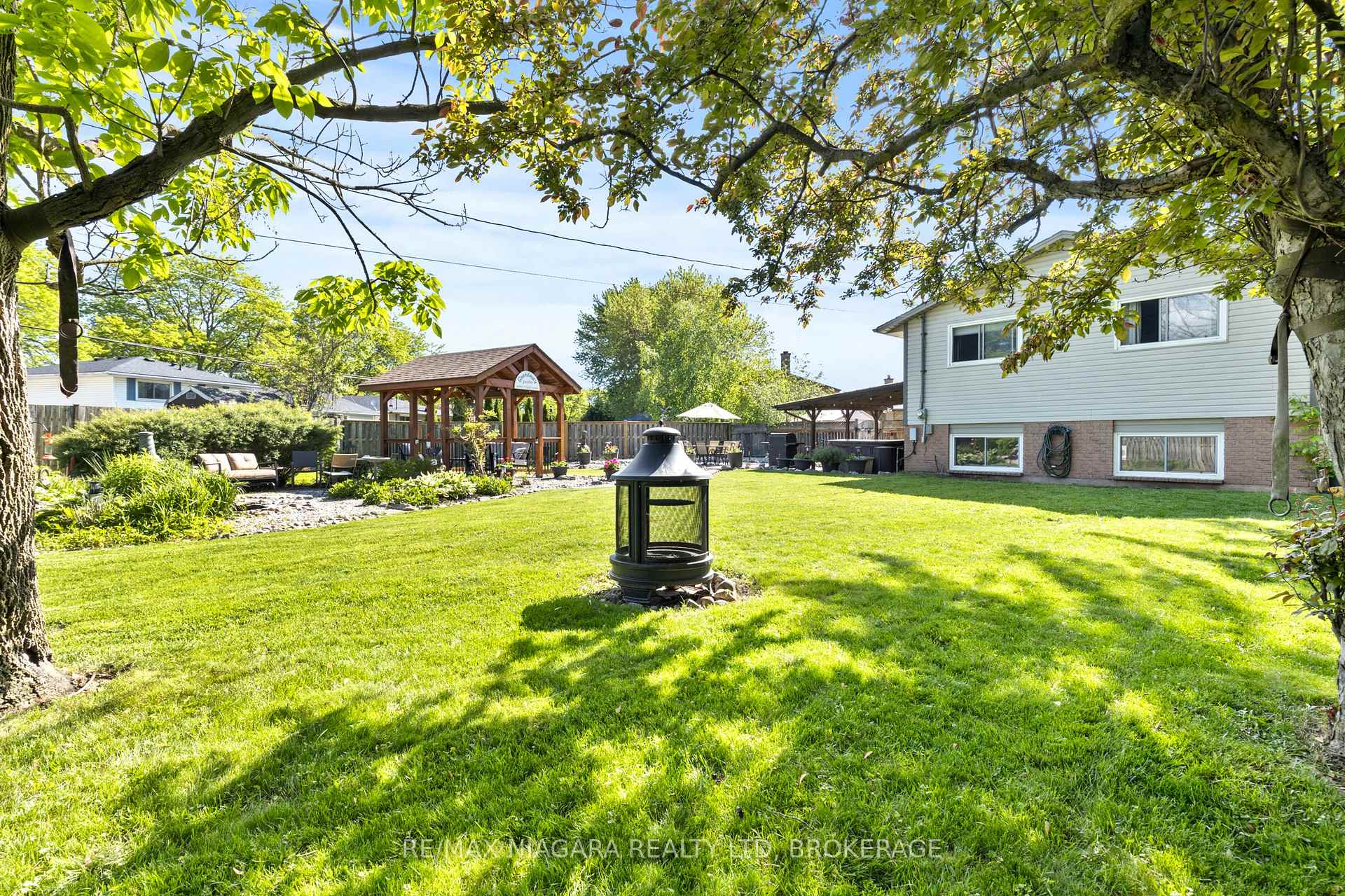 Photo 33 of 8410 Mundare Crescent, Niagara Falls, Chippawa — HOMEH