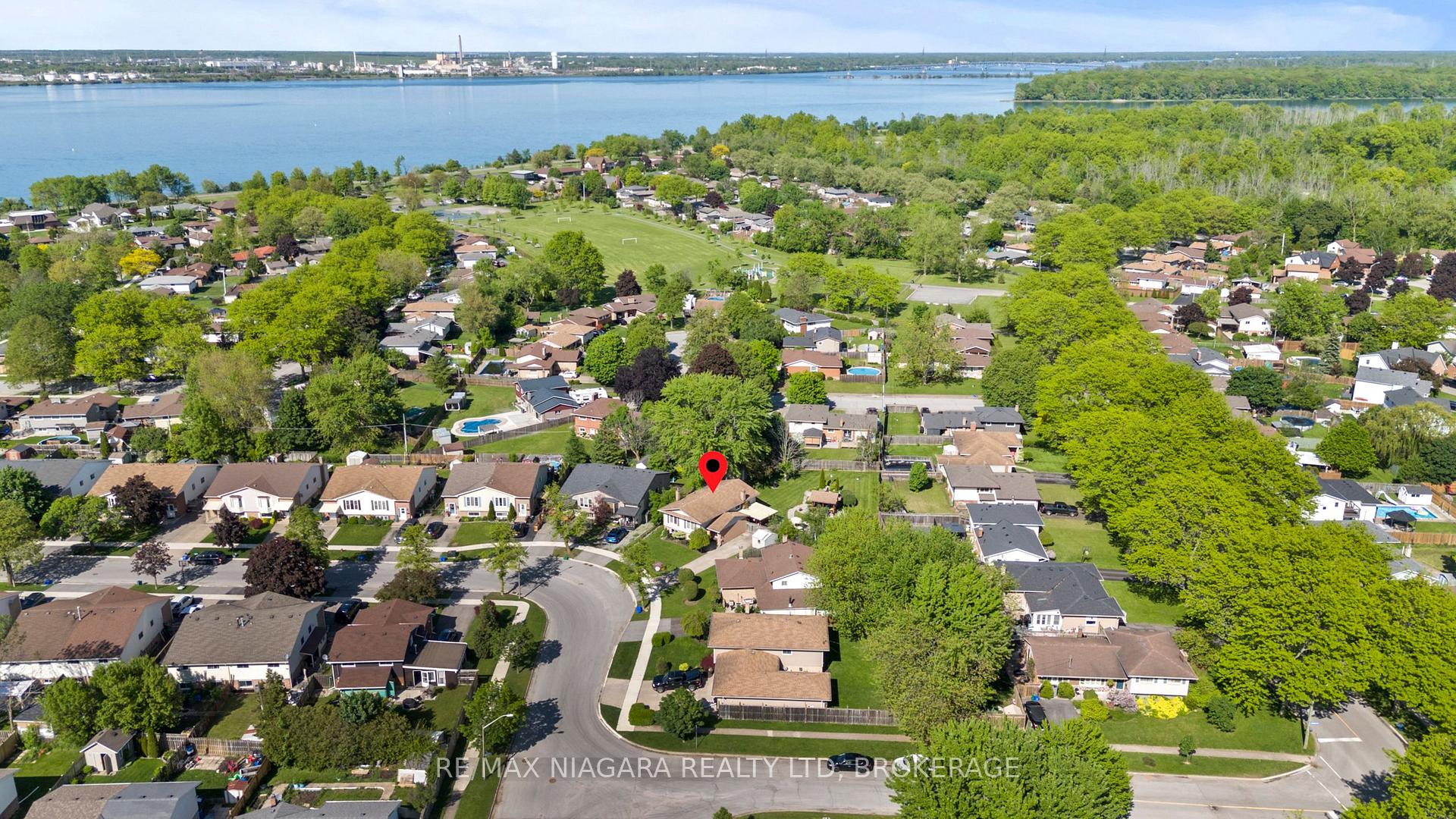 Photo 40 of 8410 Mundare Crescent, Niagara Falls, Chippawa — HOMEH