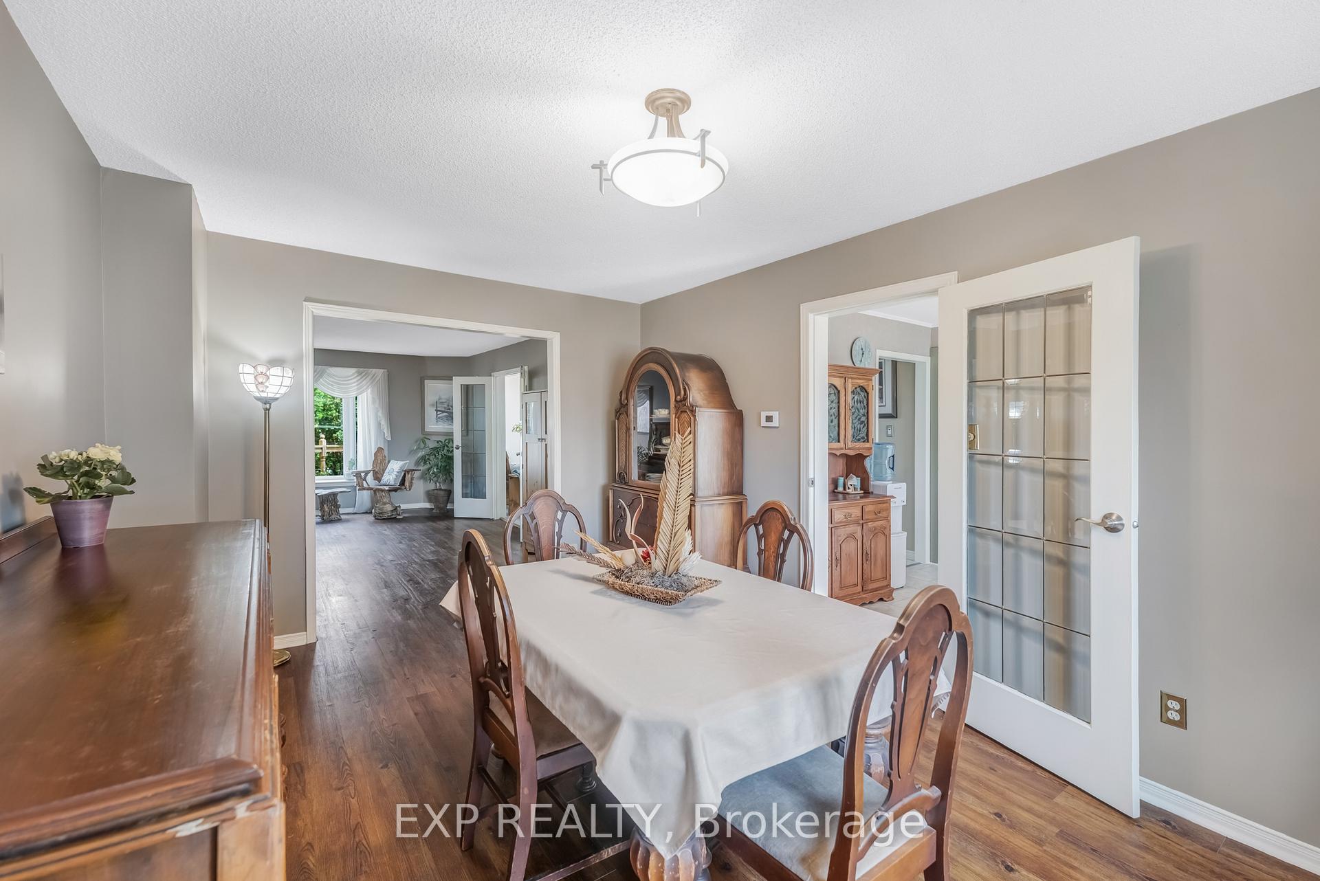 Photo 7 of 1064 Maury Crescent, Pickering, Liverpool — HOMEH