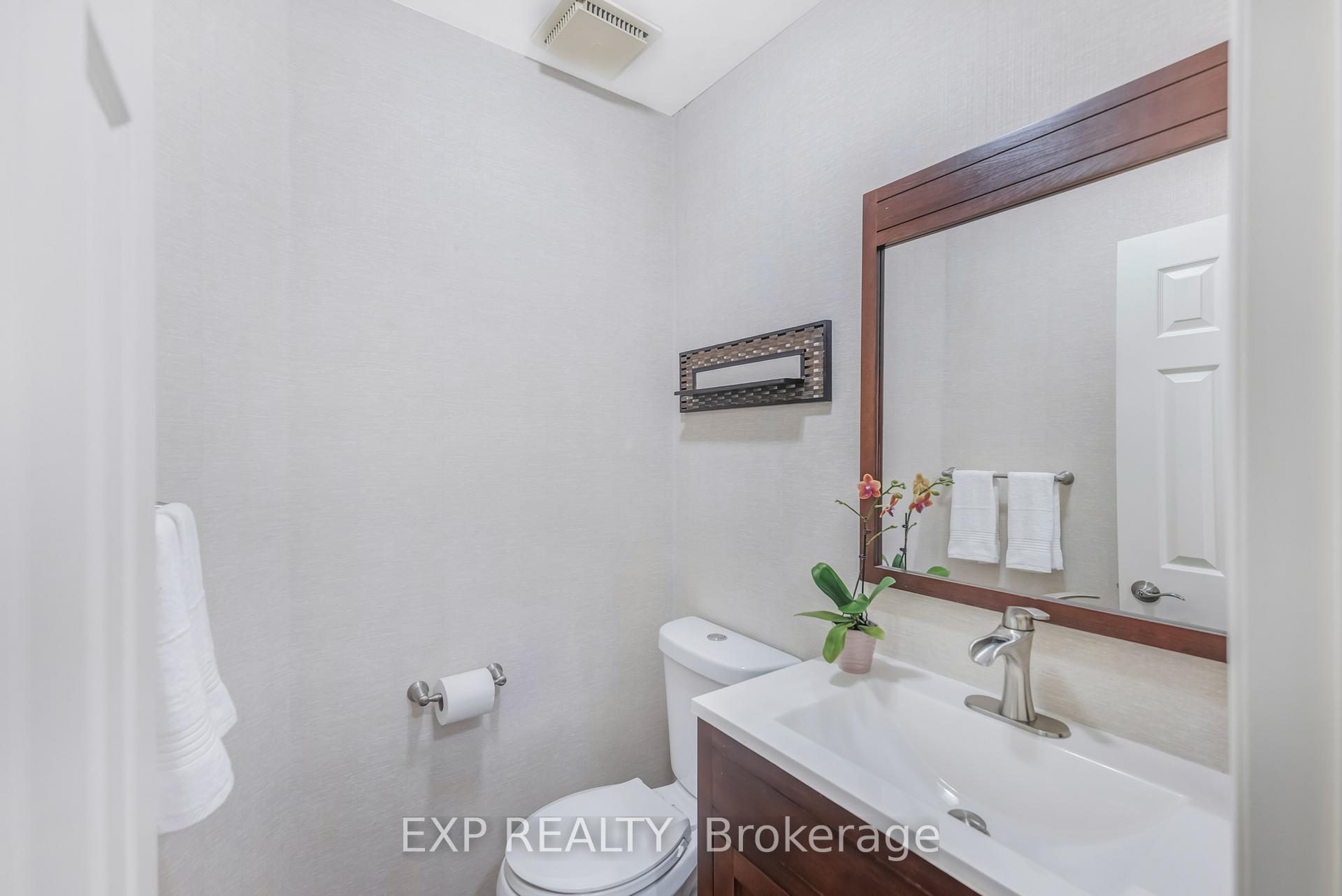 Photo 14 of 1064 Maury Crescent, Pickering, Liverpool — HOMEH