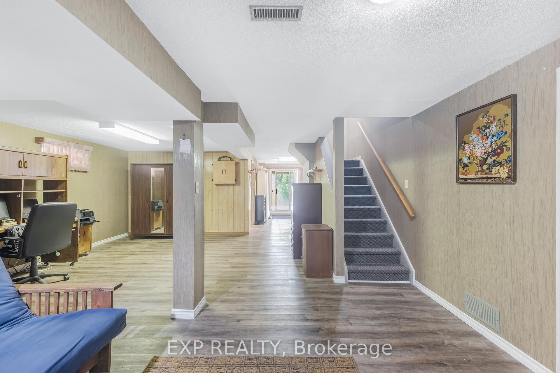 Photo 29 of 1064 Maury Crescent, Pickering, Liverpool — HOMEH