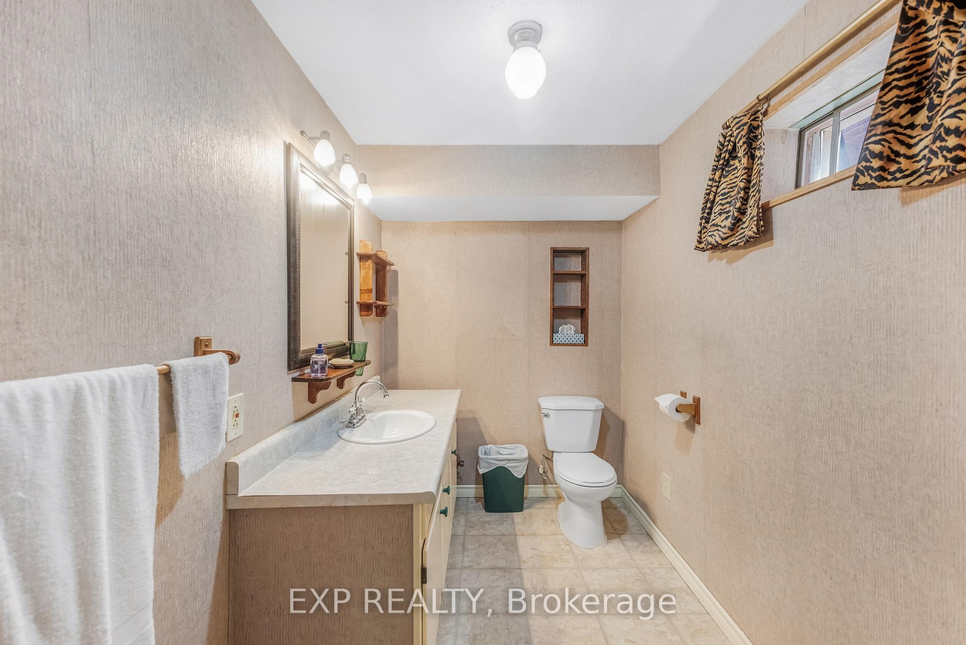 Photo 32 of 1064 Maury Crescent, Pickering, Liverpool — HOMEH