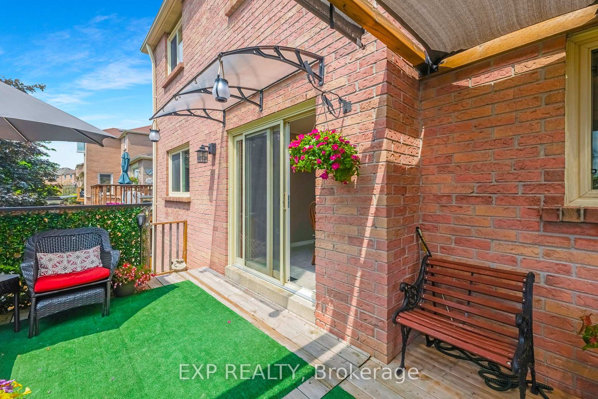 Photo 35 of 1064 Maury Crescent, Pickering, Liverpool — HOMEH