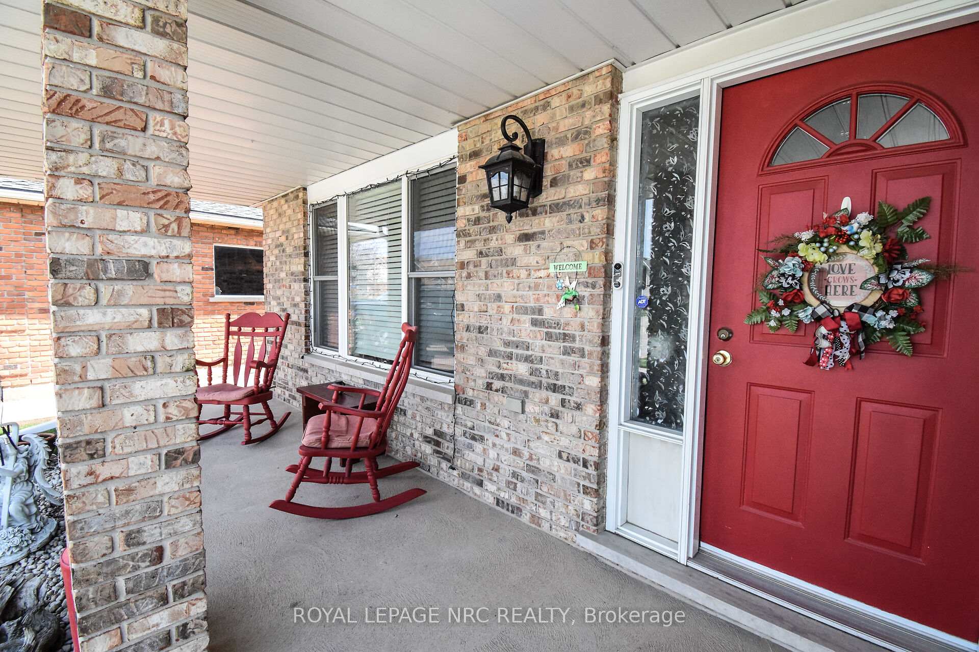 Photo 4 of 7710 Preakness Street, Niagara Falls, Ascot — HOMEH
