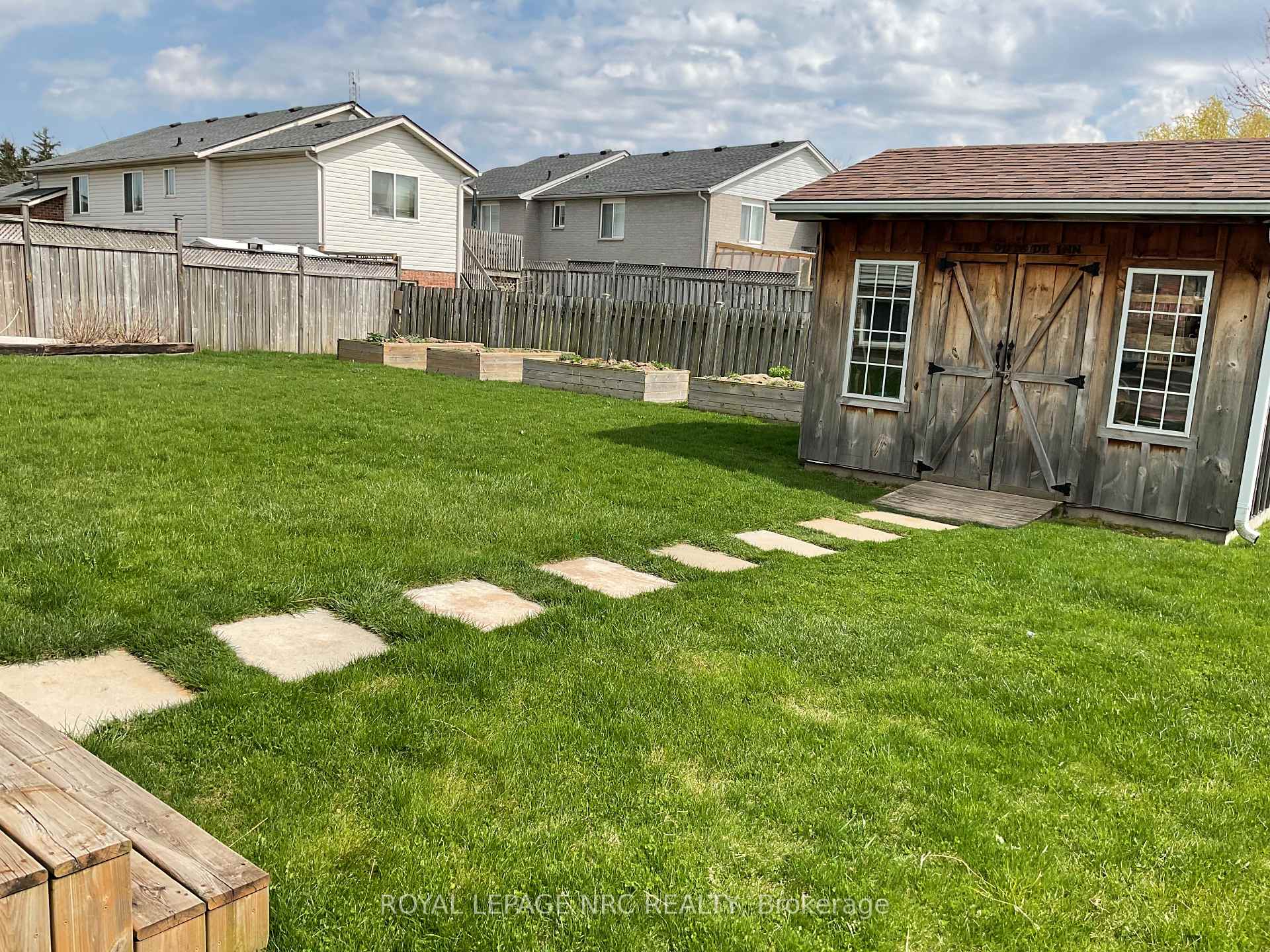 Photo 6 of 7710 Preakness Street, Niagara Falls, Ascot — HOMEH